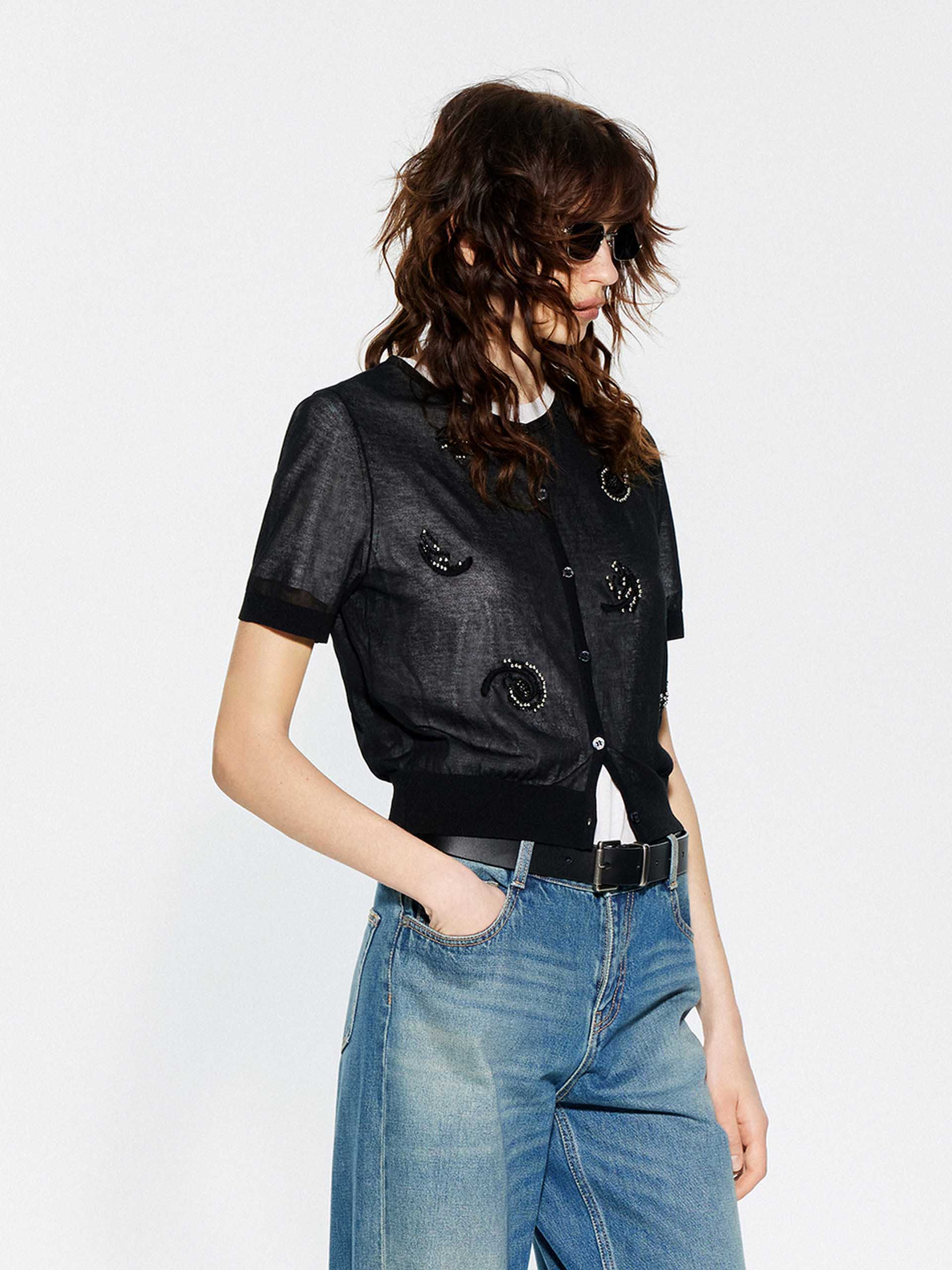 Elegant Front Embroidery Knitted Cardigan for Women - Cozy Winter Sweater with Floral Design - Perfect for Office, Date Night & Casual Outings
