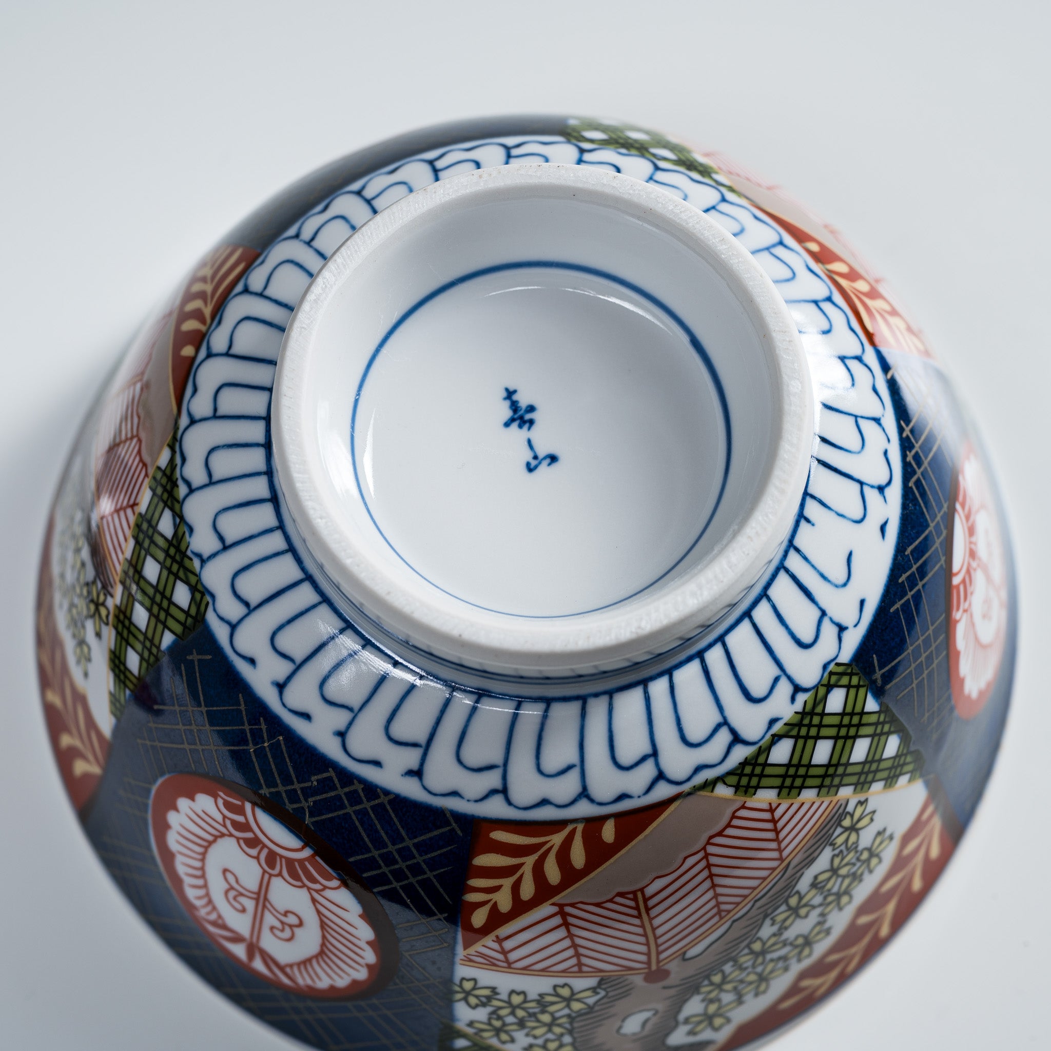 Premium Mino Ware Donburi Bowl with Lid - 16cm Japanese Ceramic Rice & Soup Bowl for Home Dining, Ramen, and Asian Cuisine