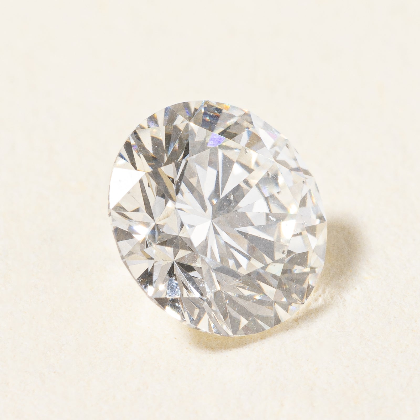 GIA Certified 0.60ct Round Brilliant Cut Loose Diamond - Ideal for Engagement Rings & Fine Jewelry Making