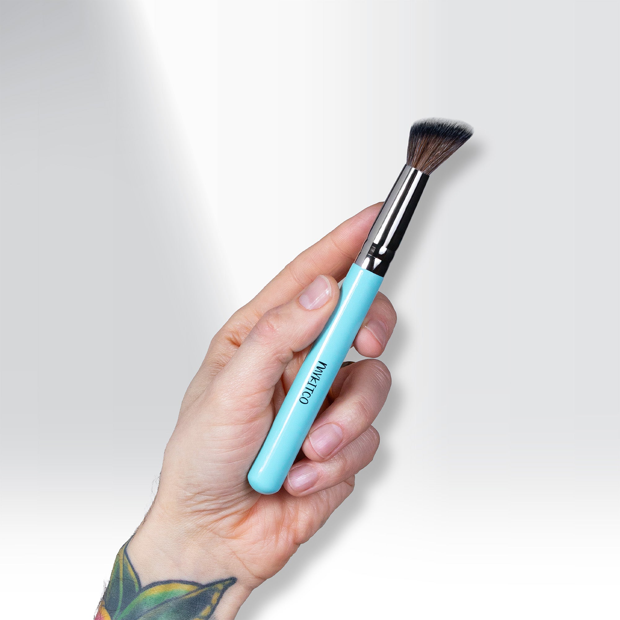 142 MY ANGLED POWDER - Premium Angled Makeup Brush for Flawless Contouring & Highlighting | Perfect for Professional Makeup Artists & Beauty Enthusiasts | Ideal for Everyday Use, Special Occasions & Photo Shoots