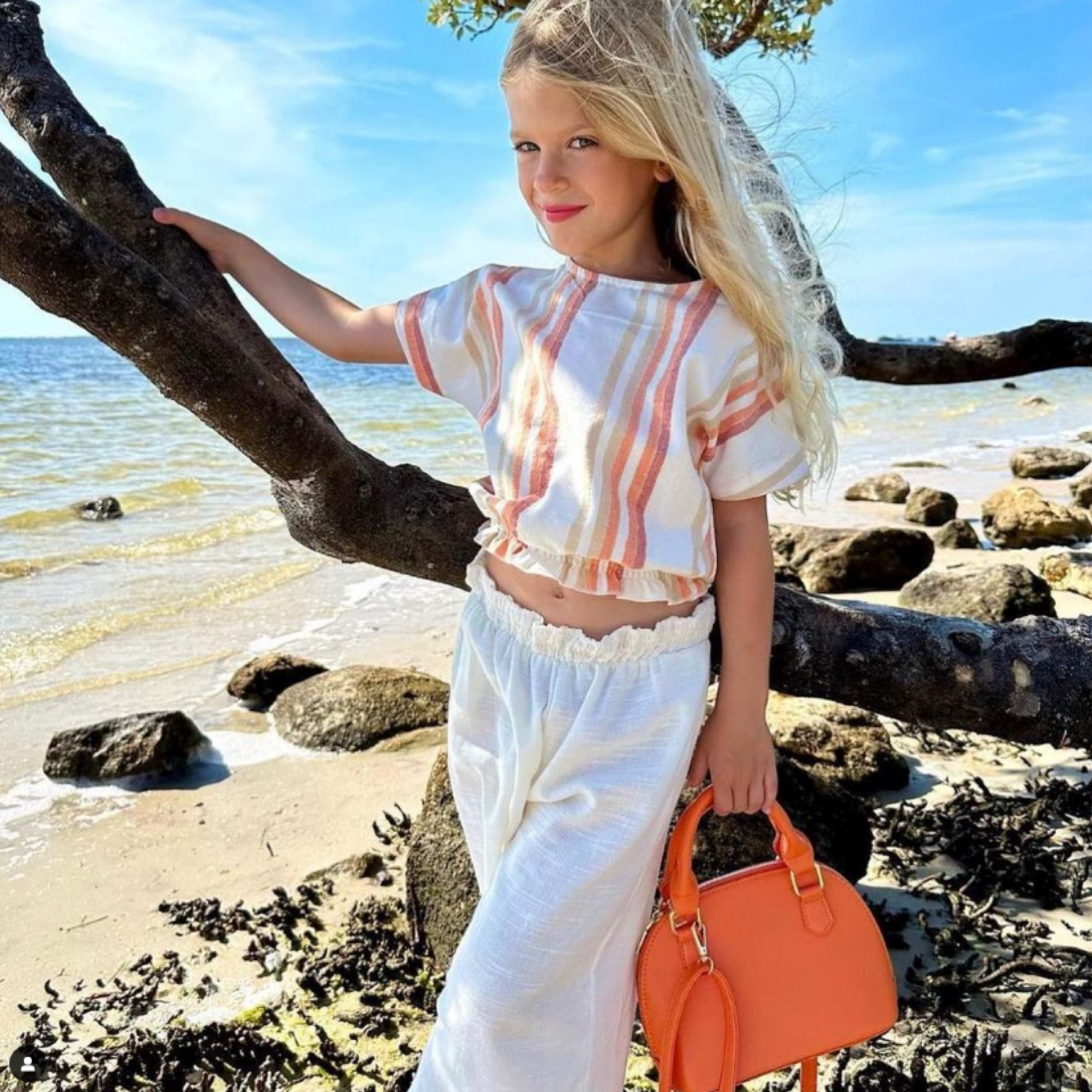 Hadley Orange Orange - Stylish and Vibrant Women's Handbag for Everyday Use, Work, and Travel | Perfect for Casual Outings, Office, and Weekend Getaways
