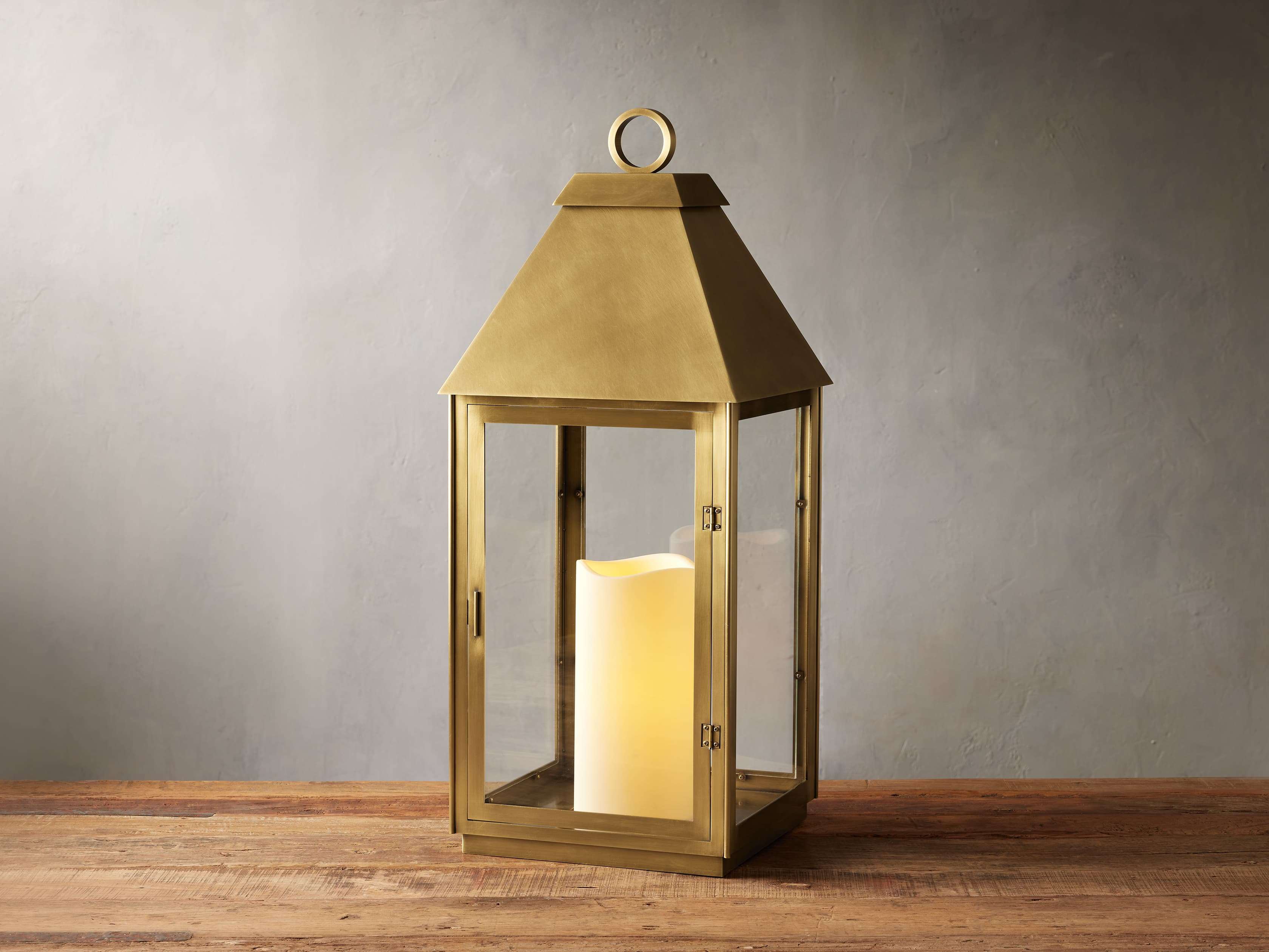 Vintage Brass Outdoor Lantern - Weather-Resistant Hanging Porch Light for Garden, Patio & Entryway Decor