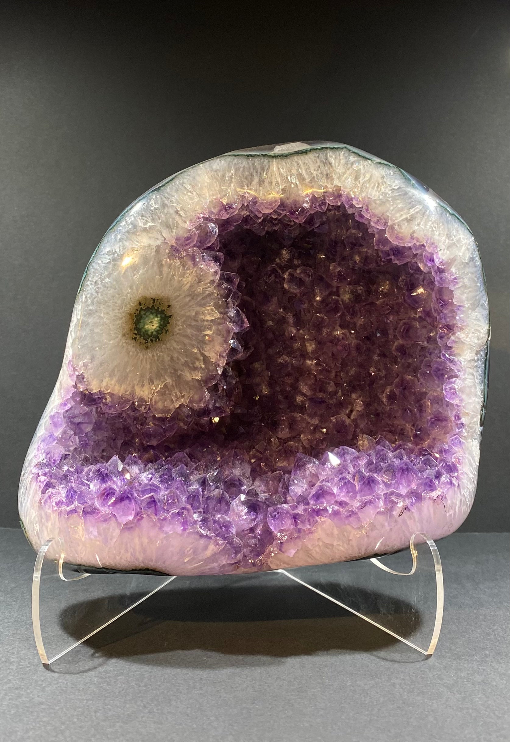 Natural Amethyst Crystal Cluster - Raw Purple Amethyst Geode for Home Decor, Meditation & Healing | Spiritual Gift, Feng Shui Stone, Yoga Room Decor