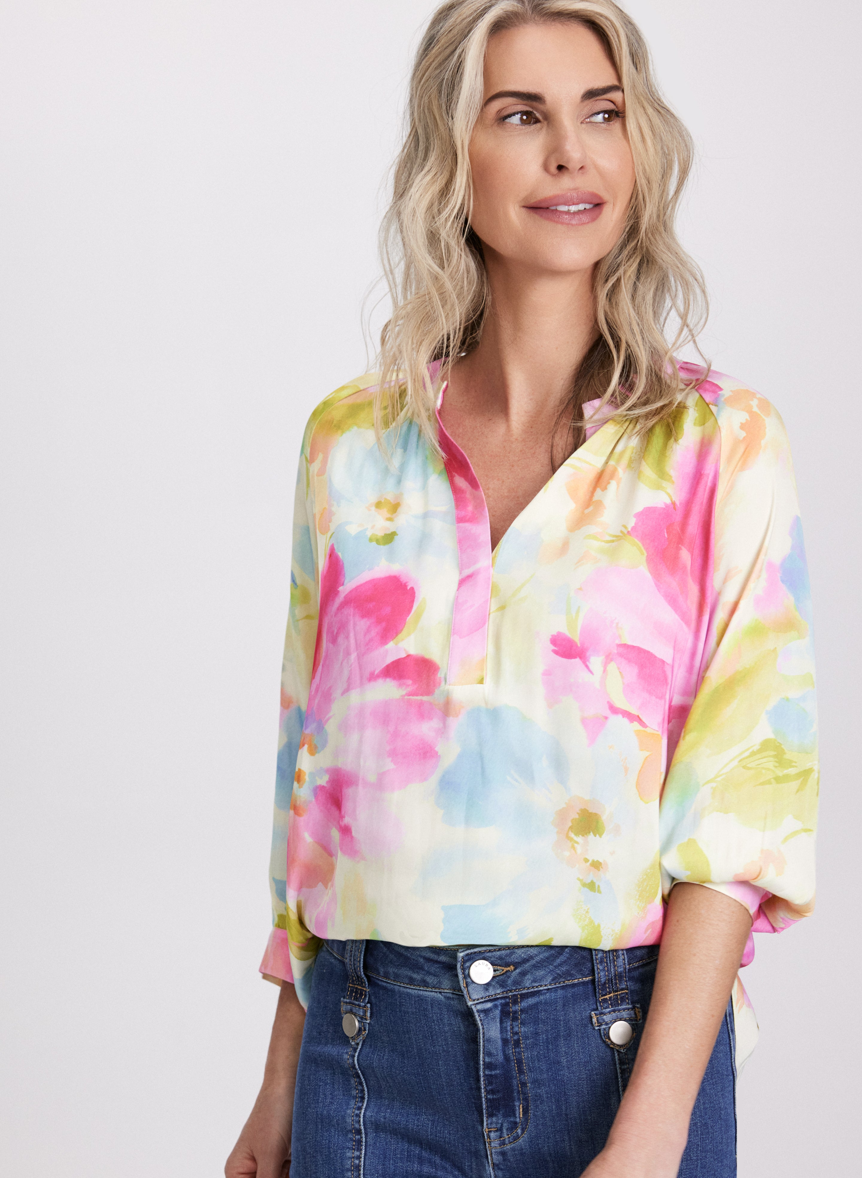 Floral Print Blouse for Women - Elegant Flowy Summer Tops with V-Neck & Short Sleeve - Perfect for Office, Date Night & Vacation Outfits