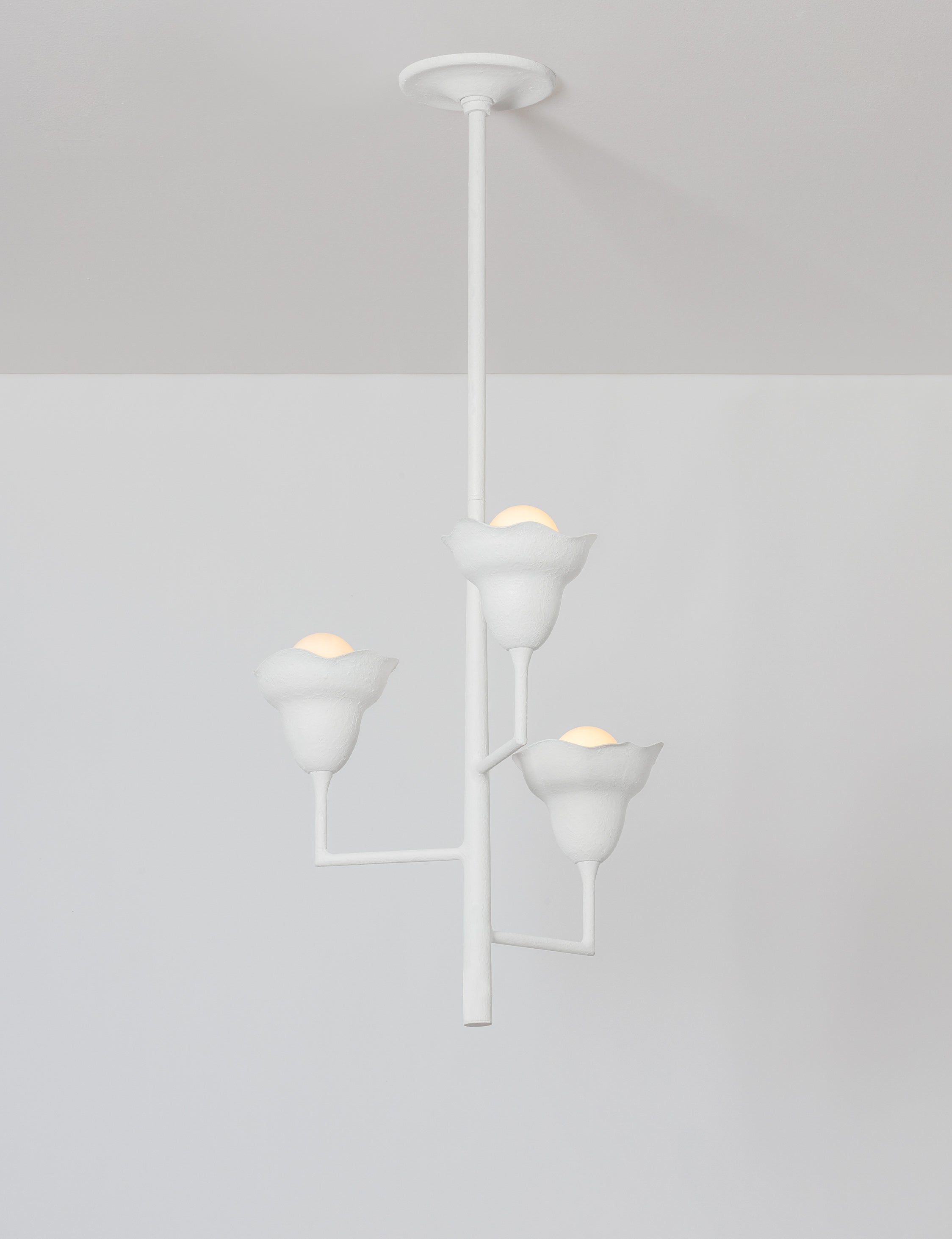 Avaleigh Elegant Crystal Chandelier - Modern Ceiling Light Fixture for Dining Room, Living Room & Bedroom | Perfect for Home Decor & Wedding Venues