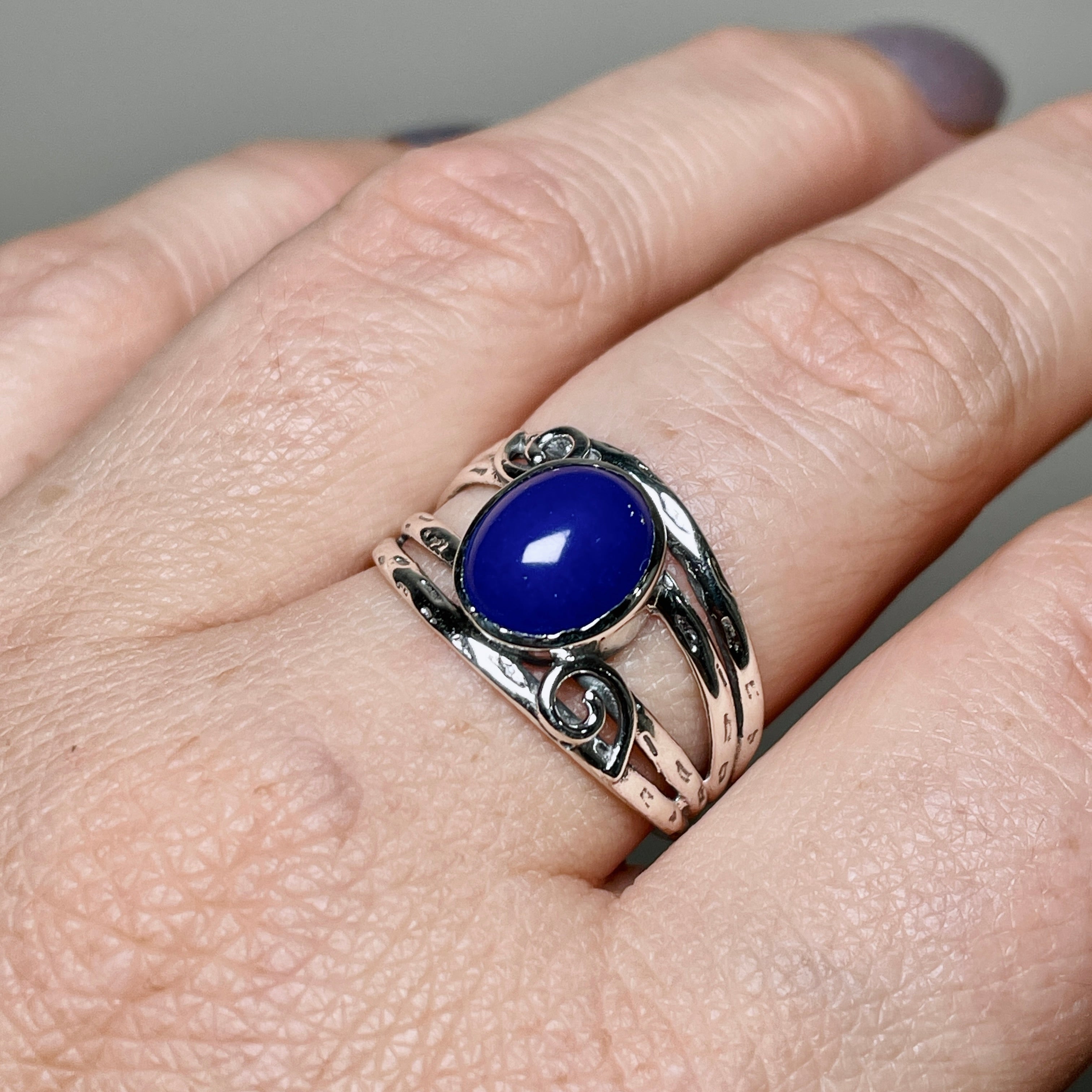 Lapis Lazuli Oval Cabochon Ring - Sterling Silver Decorative Setting R4025 | Elegant Jewelry for Women, Gift for Her, Birthday & Anniversary Present