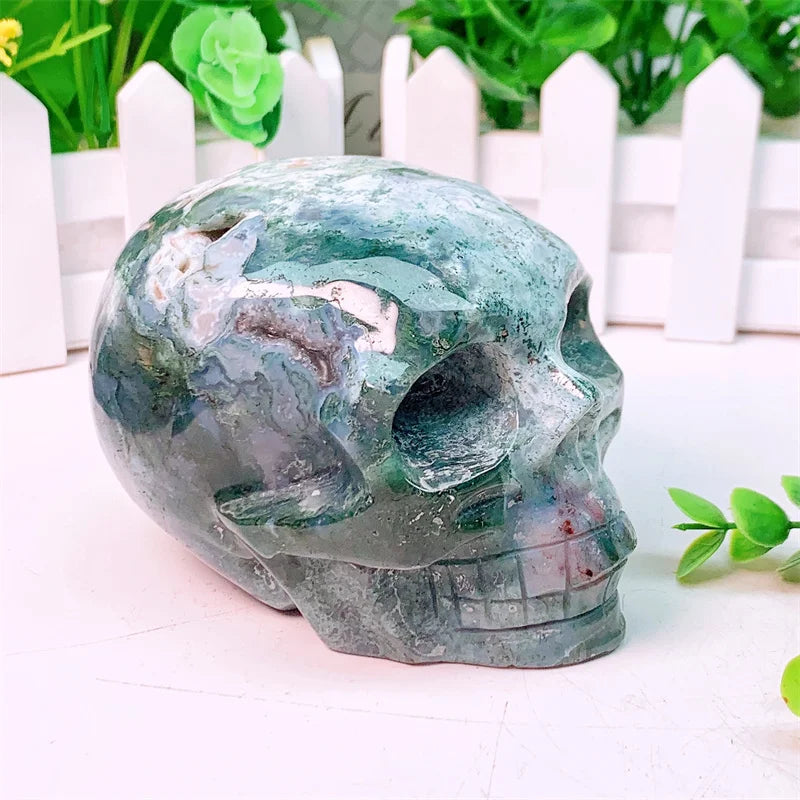 Natural Moss Agate Skull Carving - Handmade Mini Crystal Statue Figurine for Home Decor, Witchcraft Altar, Halloween Decoration & Spiritual Gift (1 Piece, 826g) - Perfect for Meditation Spaces, Gothic Decor & Unique Gift Giving