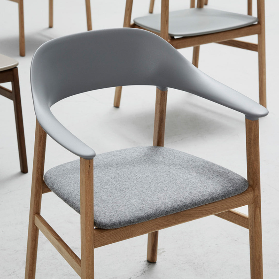 Herit Armchair - Upholstered Lounge Chair with Solid Wood Frame, Modern Accent Chair for Living Room, Bedroom & Office - Perfect for Relaxing, Reading & Home Decor