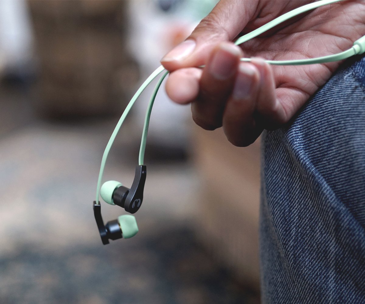 Fresh 'n Rebel Lace In-Ear Headphones with Mic - Wireless Bluetooth Earbuds in Peppermint Green | Sweatproof for Workouts, Running & Gym | Perfect for Music Lovers & Active Lifestyles [156296]