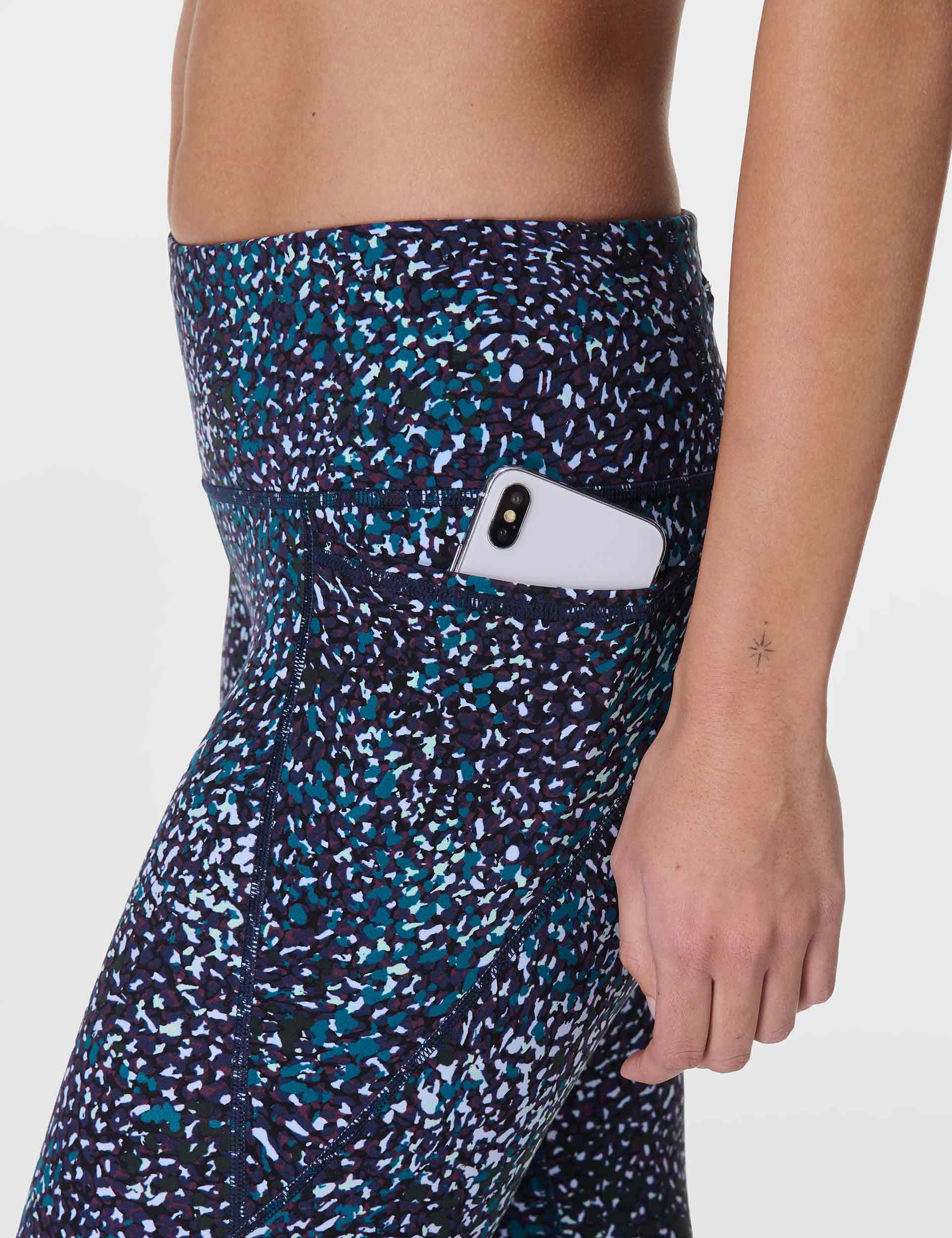 Power 7/8 Gym Leggings for Women - High Waist Yoga Pants with Blue Aurora Print - Moisture Wicking Workout Leggings for Running, Training & Lounge Wear