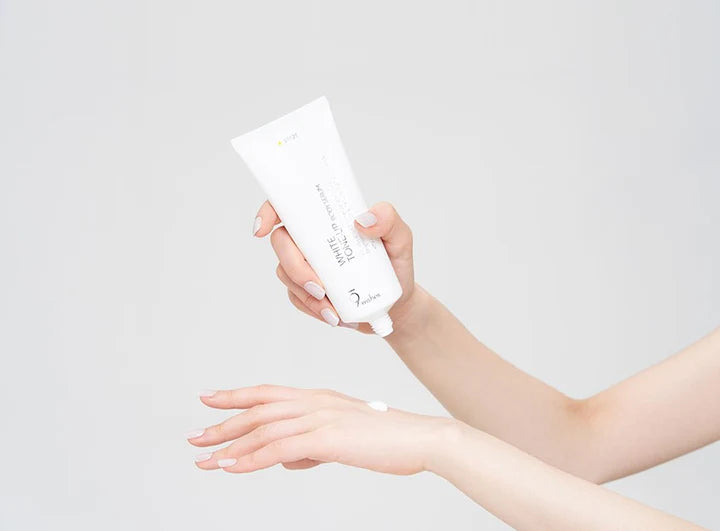 9wishes White Tone Up Body Serum SPF 21 | Brightening & Hydrating Lotion for Glowing Skin | 150ml | Perfect for Daily Sun Protection & Evening Skin Care Routine