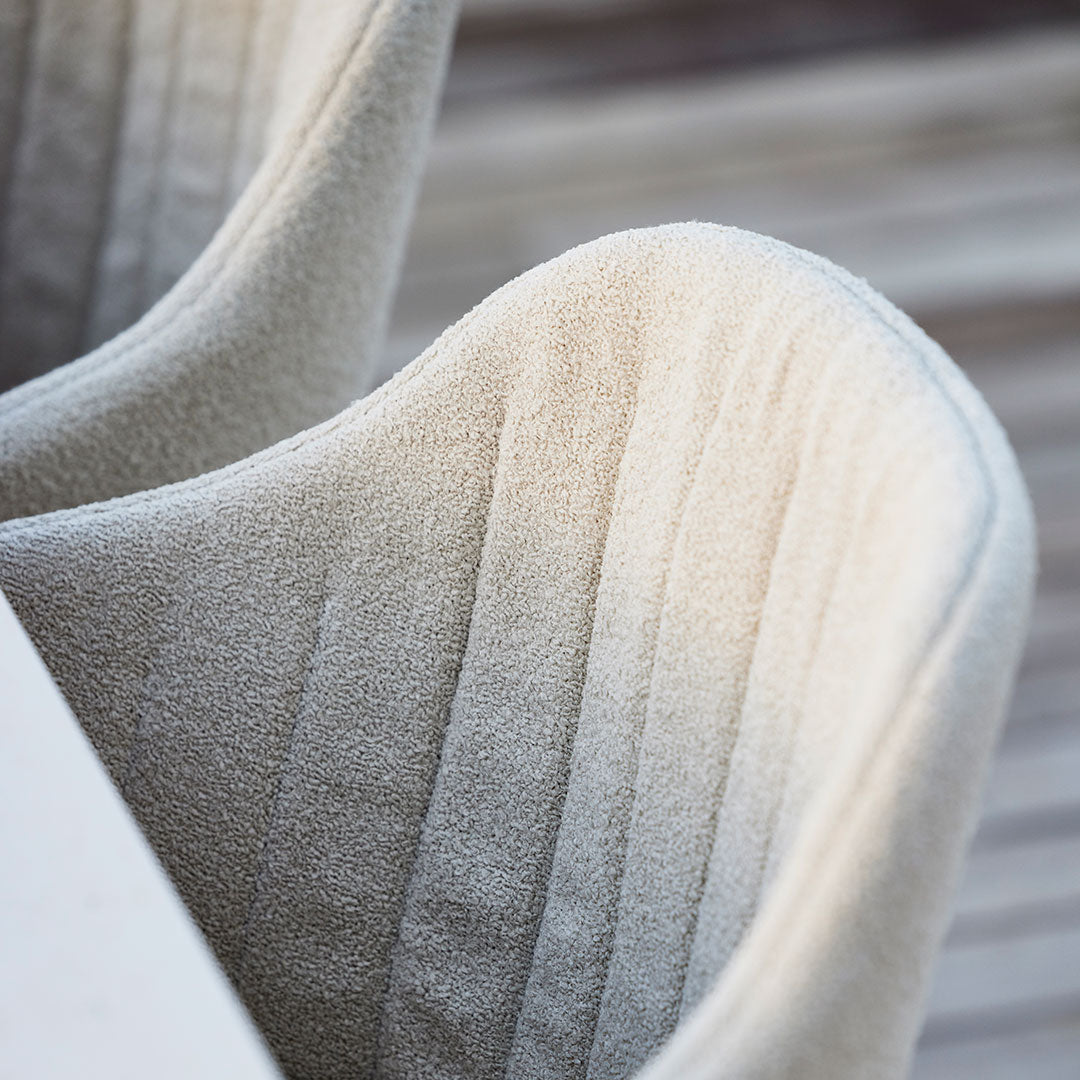 Comfortable 4-Leg Chair with Back and Seat Cushion - Perfect for Home Office, Living Room, or Bedroom Relaxation