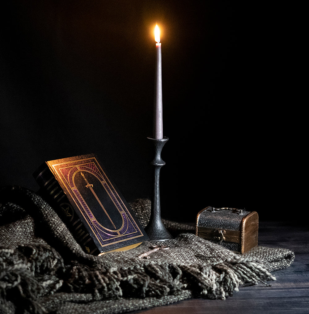 Signed Leatherbound Warbreaker Deluxe Dragonsteel Edition - Fantasy Novel Collector's Item for Book Lovers & Gift Giving
