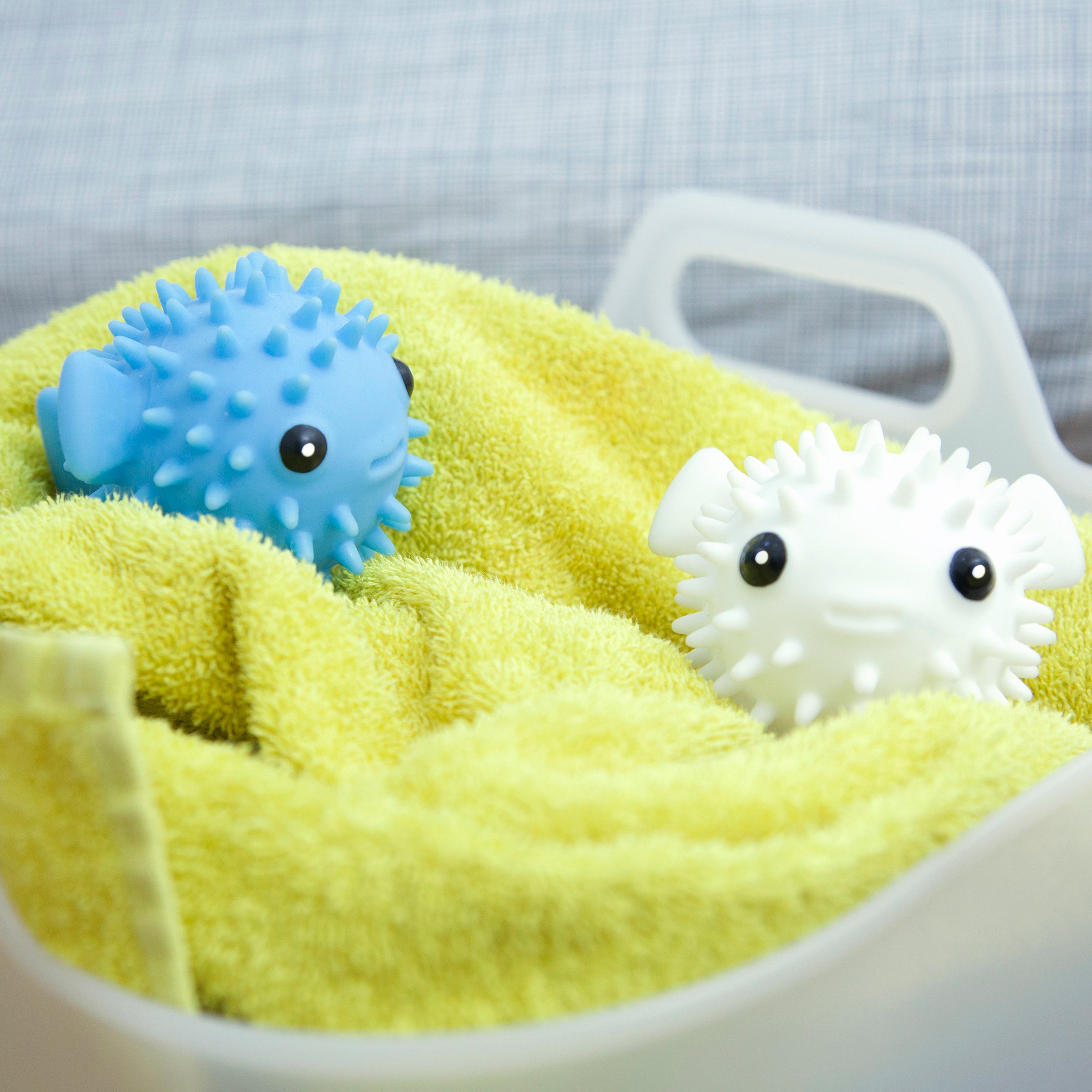 Puffer Fish Dryer Buddies - Fun & Safe Dryer Balls for Faster Drying & Static Reduction - Perfect for Laundry, Baby Clothes & Pet Hair Removal