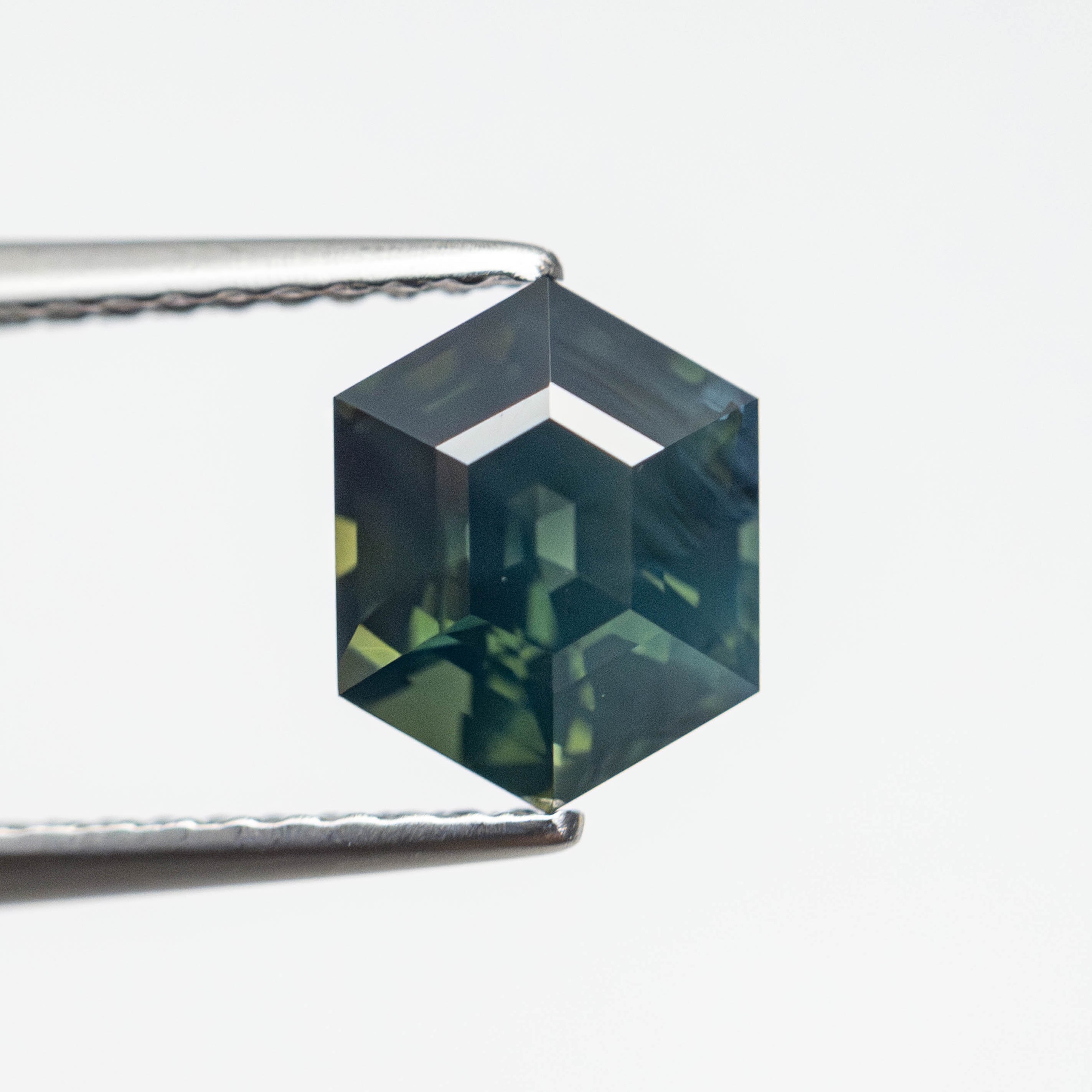 1.79ct Natural Hexagon Step Cut Sapphire - 7.76x6.15x4.95mm Blue Gemstone for Engagement Rings & Fine Jewelry Making