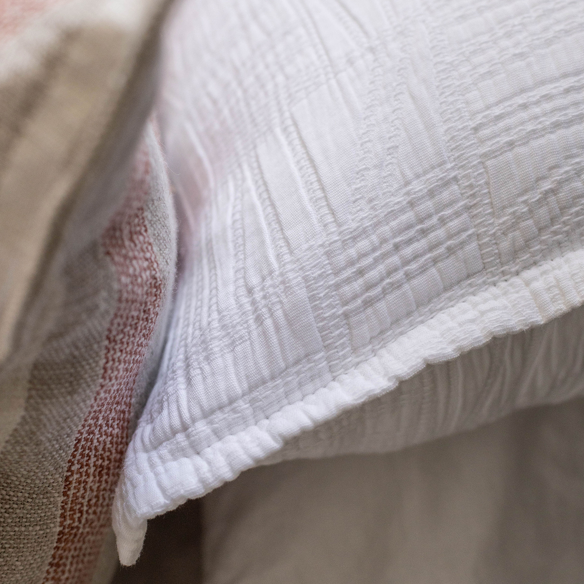 Luxury Harbour Matelasse Quilted Bedspread - Soft & Elegant Coverlet for Bedroom Decor - Perfect for Master Bedroom, Guest Room, or Hotel Use