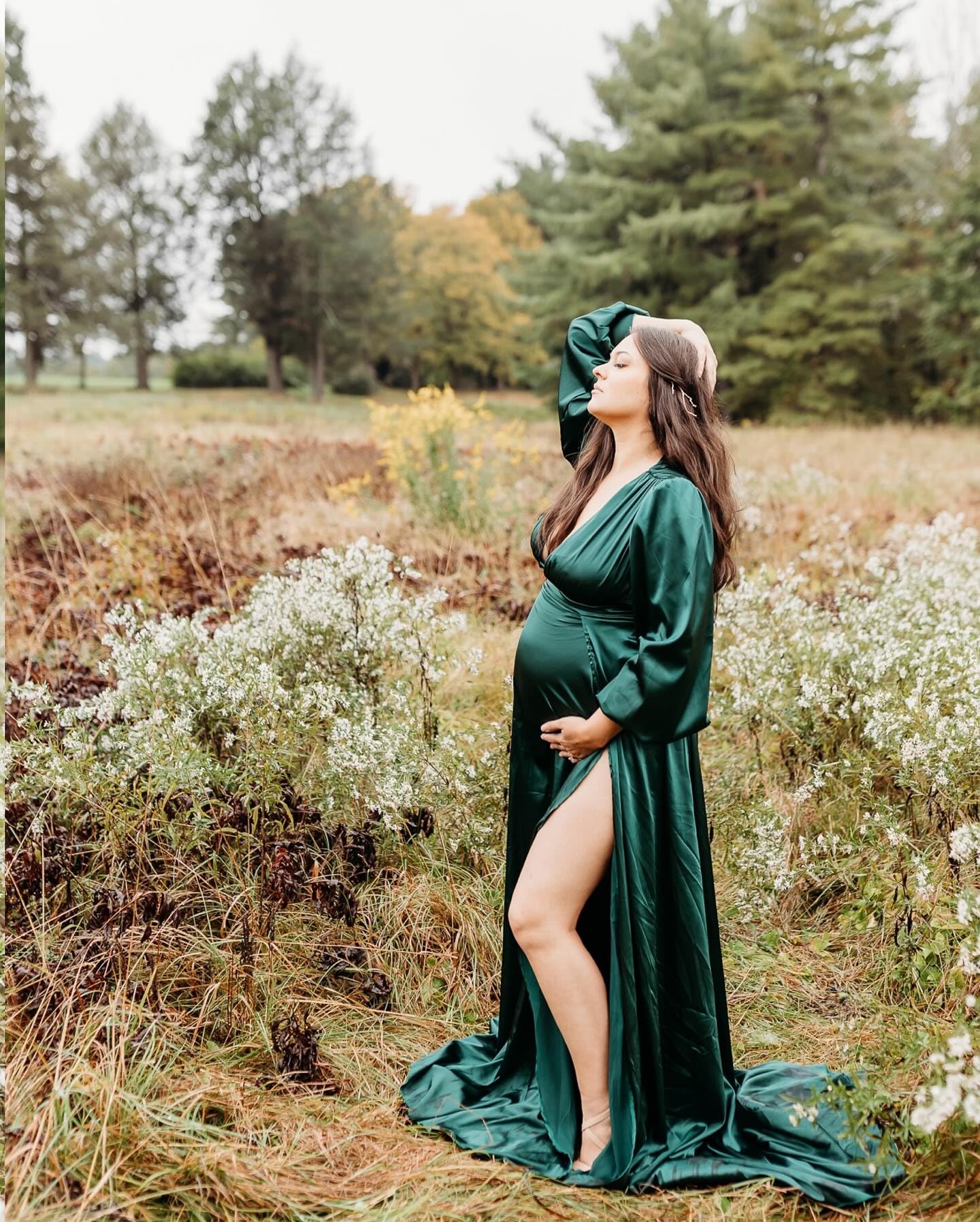 Elegant Long Sleeve Maternity Gown with Side Splits - Perfect for Baby Shower Photoshoots, Pregnancy Announcements & Maternity Portraits