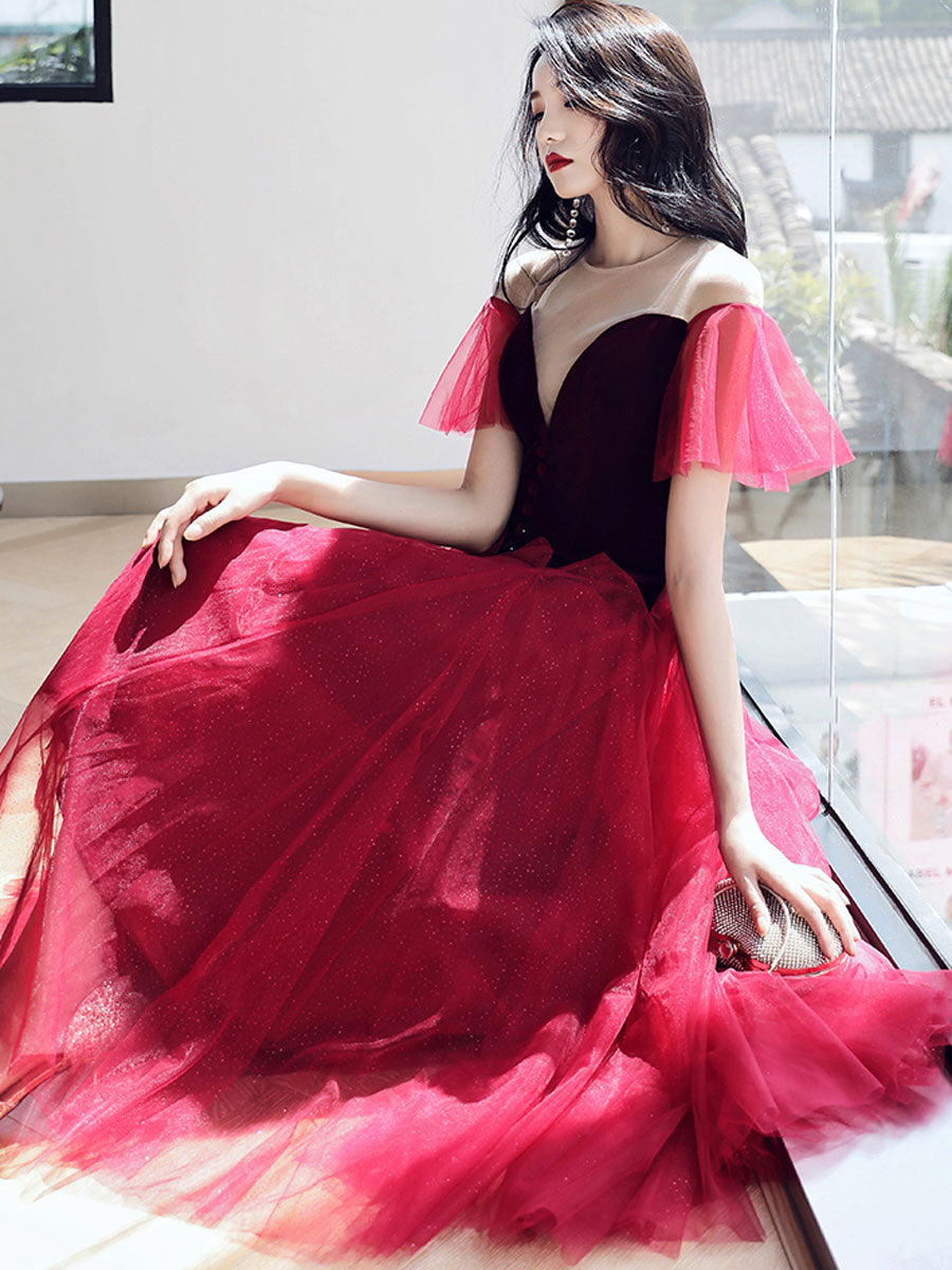 Burgundy Velvet Prom Dress with Round Neck - Elegant Puffy Short Homecoming Dress for Women | Perfect for Dances, Parties & Special Occasions