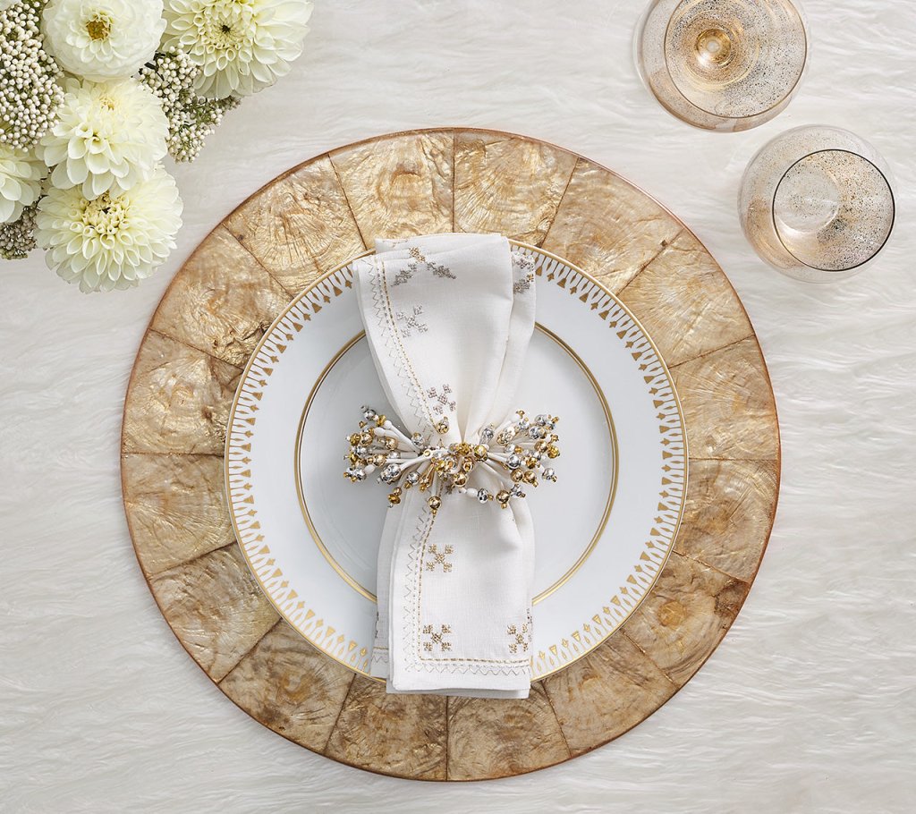 Elegant Round Capiz Placemats Set of 4 - Natural Shell Decor for Dining Table, Wedding, Party & Home Decor