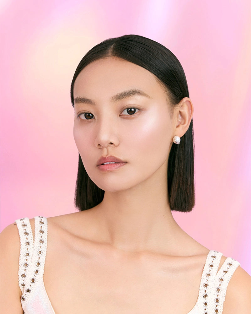 Gentle Waves Aqua Glow Highlighter - Waterproof Liquid Highlighter for Face & Body - Natural Glow Makeup for Summer Beach & Pool Parties