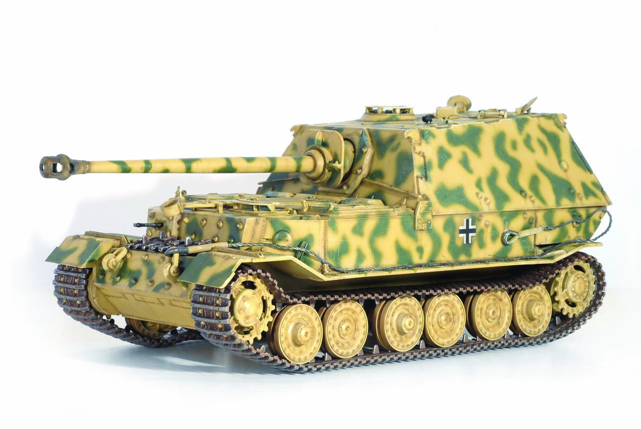 1/35 Scale Dragon Sd.Kfz.184 Elefant German Tank Destroyer Model Kit - WW2 Military Vehicle Collection & Wargaming Scenery