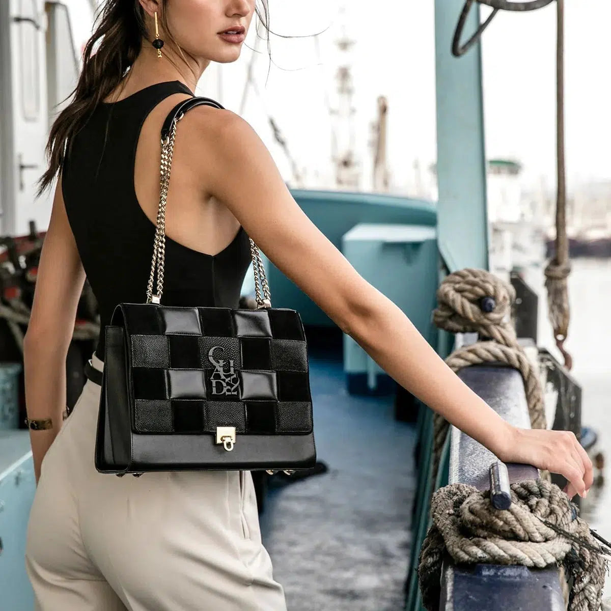 BOD22MA Fashionable Black Cuadra Dress with Stingray Shoulder Bag for Women - Perfect for Evening Parties, Date Nights & Special Occasions