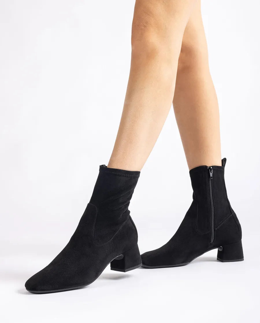 UNISA Black Suede Ankle Boots for Women - Comfortable Low Heel Chelsea Boots - Stylish Winter & Fall Fashion Footwear - Perfect for Office, Dating & Casual Outings
