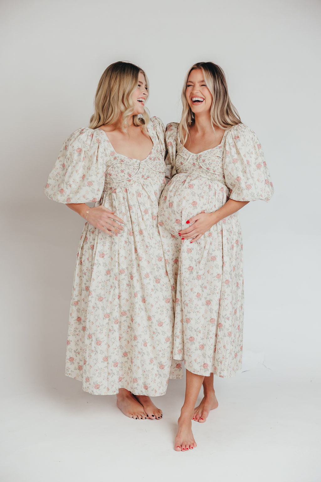 Harlow Maxi Dress in Off White Floral - Bump Friendly Maternity Dress & Inclusive Sizing (S-3XL) | Perfect for Pregnancy, Beach Vacations & Summer Weddings