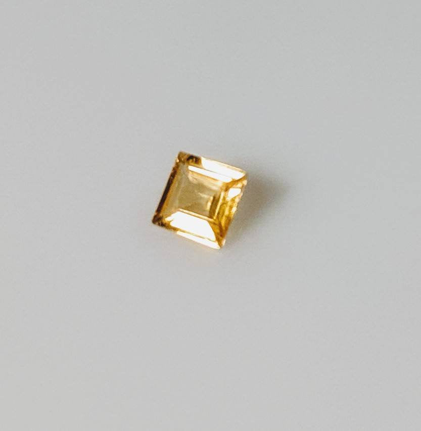 0.3ct Natural Medium Vivid Yellow Sapphire - 4mm Square Cut VVS Loose Gemstone - September Birthstone for Jewelry Making, Engagement Rings & Necklace Designs