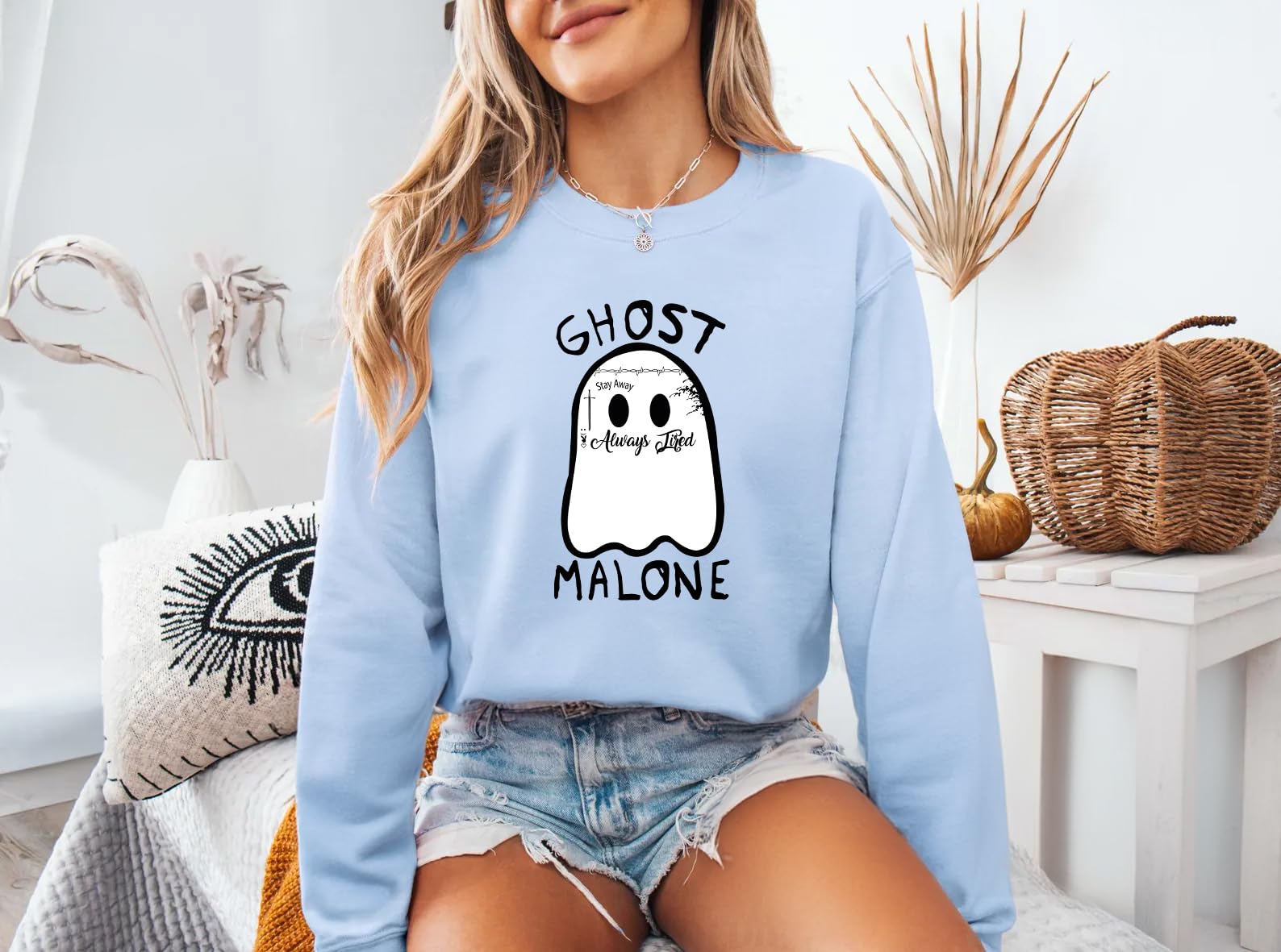 Ghost Sweatshirt | Halloween Hoodies for Women & Men | Spooky Season Pullover | Unisex Halloween Gift | Cozy Fall Outfit for Trick-or-Treating, Halloween Parties & Casual Wear