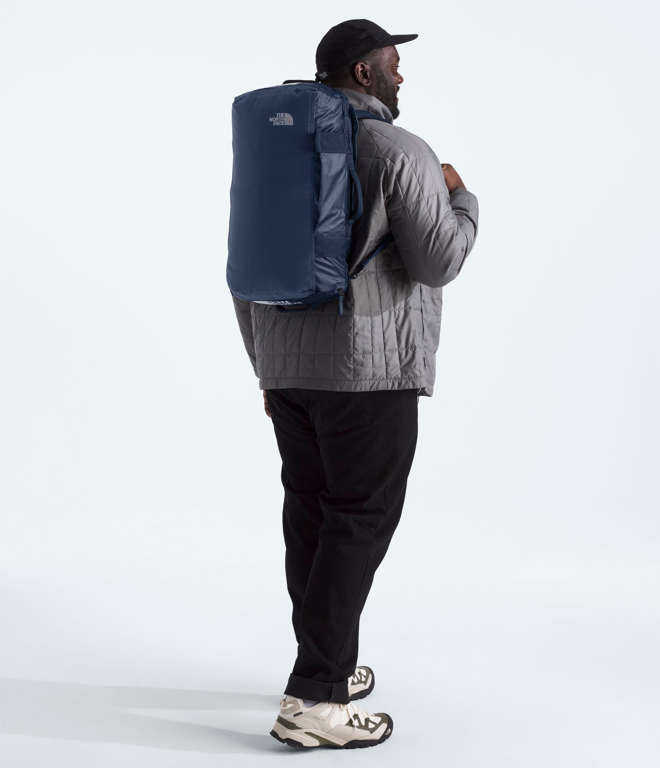 The North Face Base Camp Voyager Duffel 32L - Durable Travel Duffel Bag for Hiking, Camping & Gym - Water-Resistant & Lightweight Carry-On Luggage