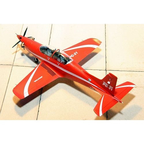 1/72 Pilatus PC-21 Plastic Model Kit - 3D Blitz 72101 with Authentic Australian Decals | Perfect for Aviation Enthusiasts & Scale Model Collectors