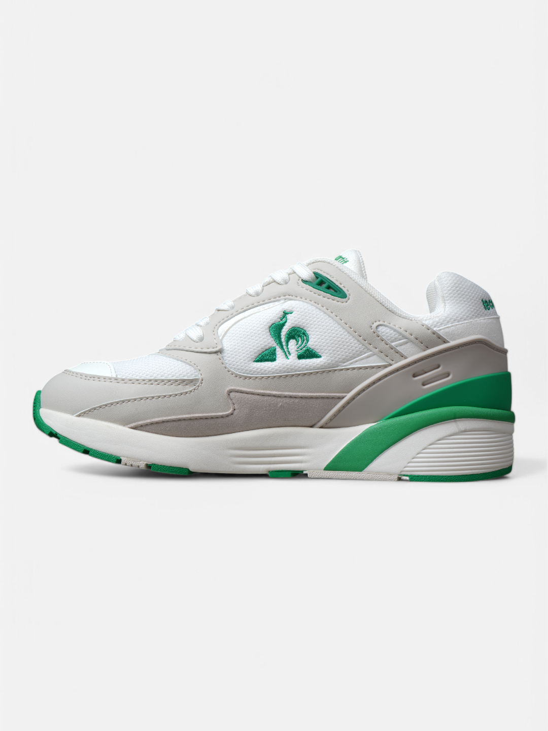 Le Coq Sportif R1100 Classic Sneakers - White & Green Retro Running Shoes for Men & Women | Comfortable Casual Wear for Gym, Walking & Everyday Fashion