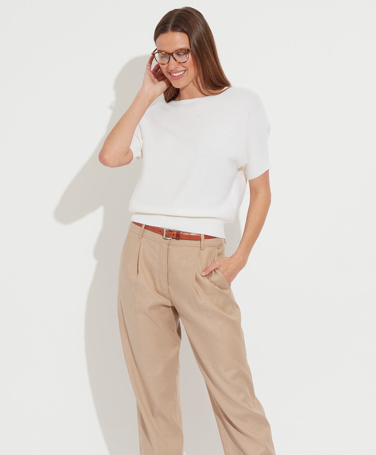 Everyday Casual Tan Trousers for Men & Women - Comfortable Office Pants, Travel & Business Wear