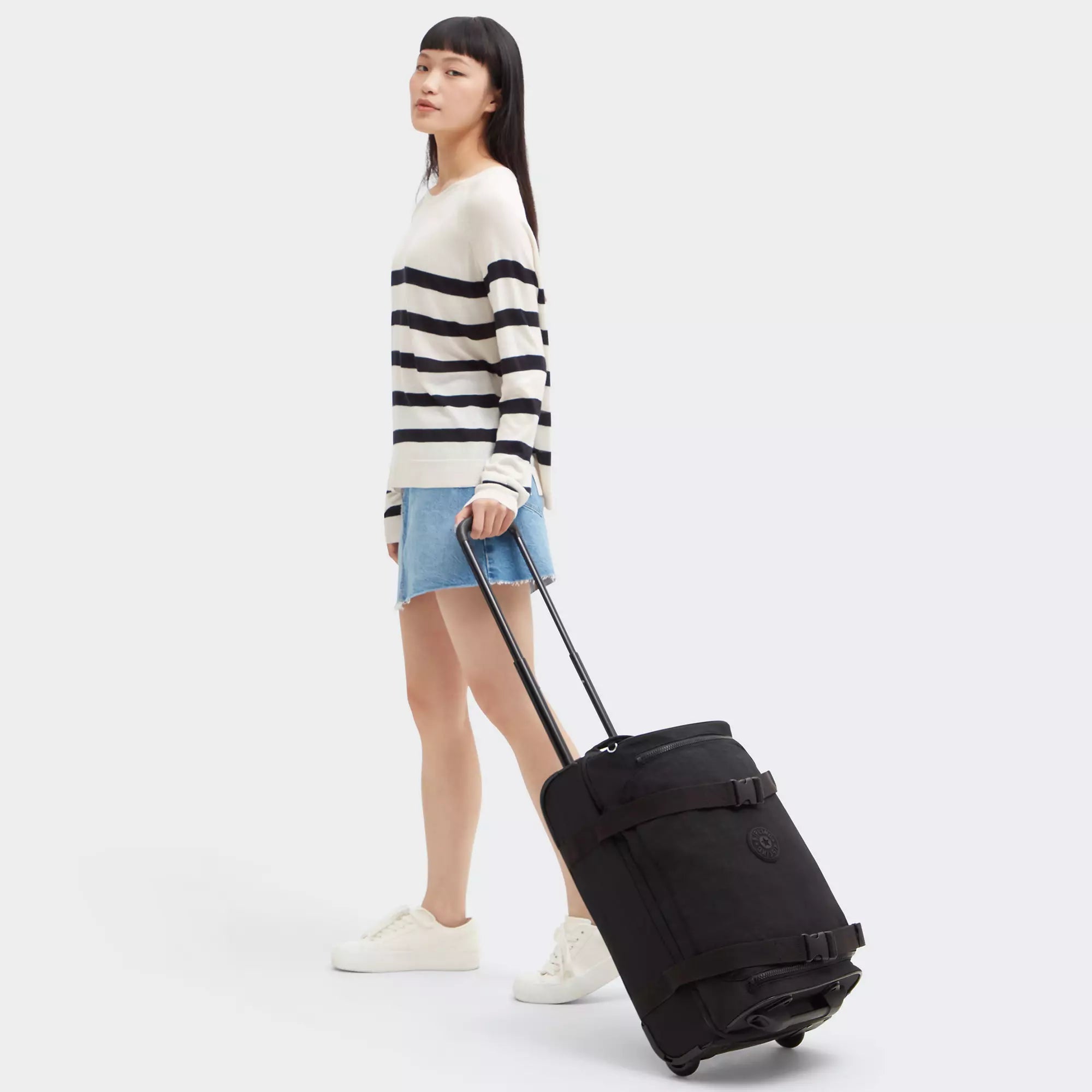Kipling Aviana Small Rolling Carry On Luggage - Black | Lightweight Spinner Suitcase with 360° Wheels for Business Travel & Weekend Getaways