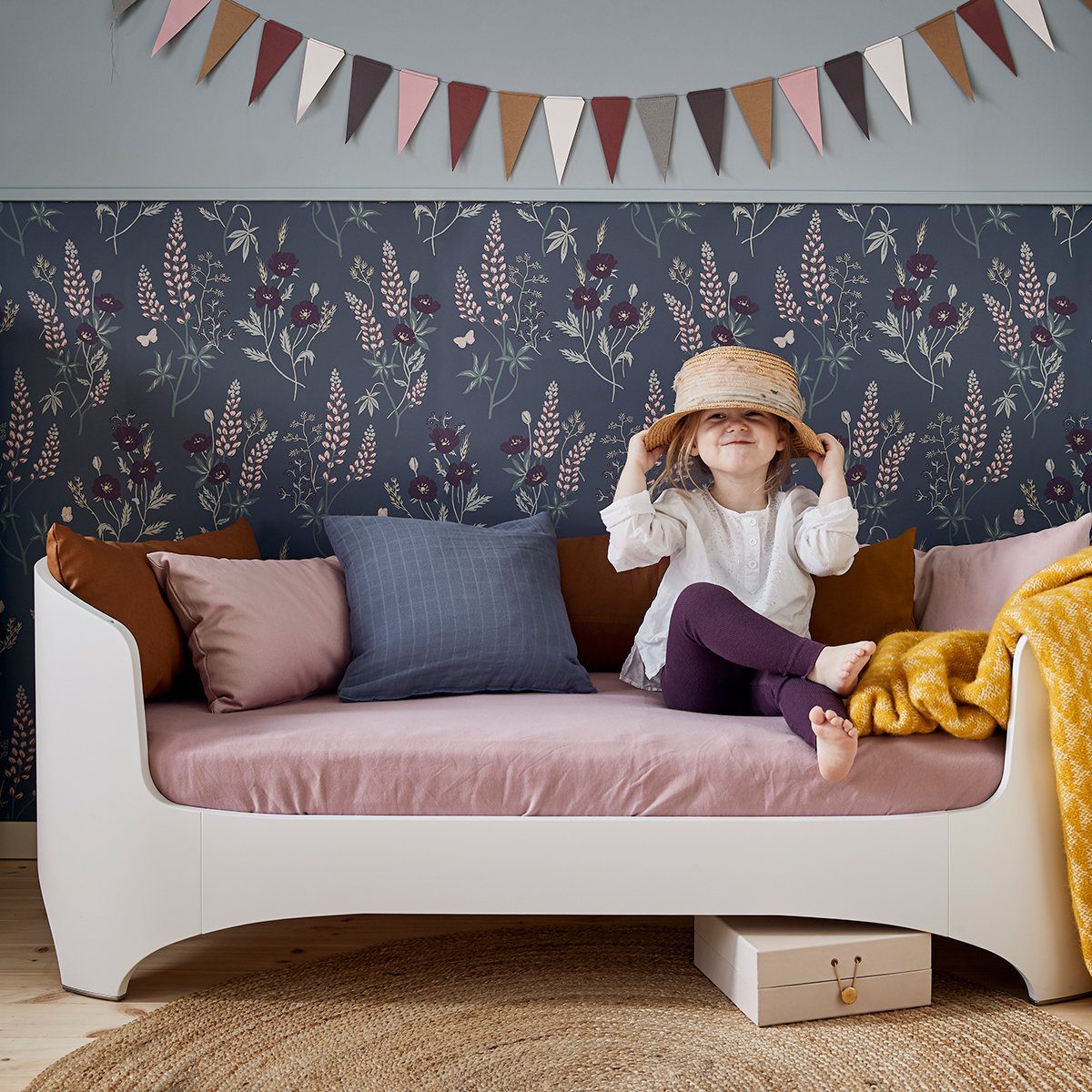 LEANDER White Junior Bed Cot Extension - Convertible Toddler Bed Rail for Safe Sleeping & Playtime | Perfect for Nursery, Daycare & Travel