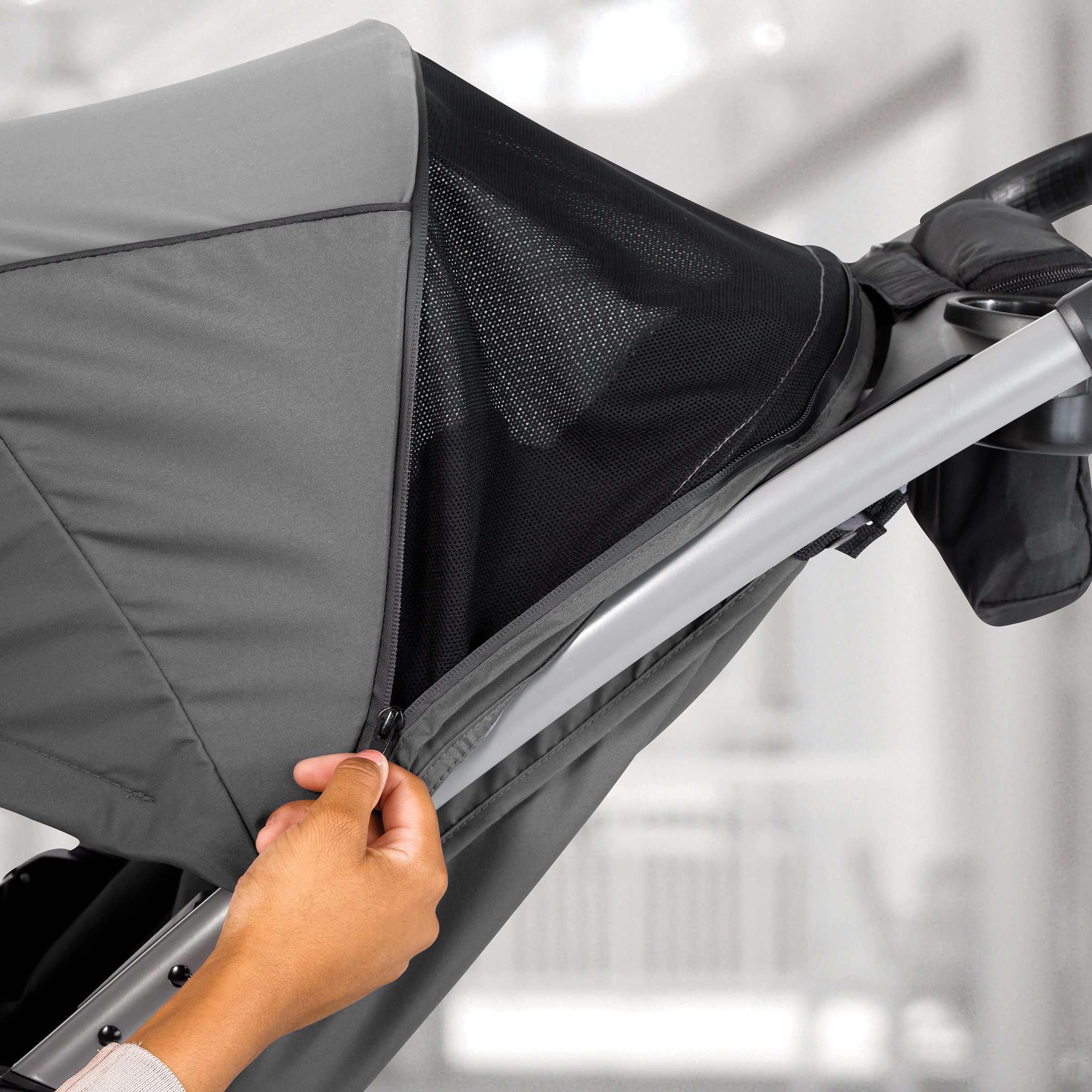 Chicco Mini Bravo Plus Lightweight Stroller for Toddlers - Compact Foldable Travel Stroller with Adjustable Canopy, Graphite Black | Perfect for Air Travel, Shopping & City Walks