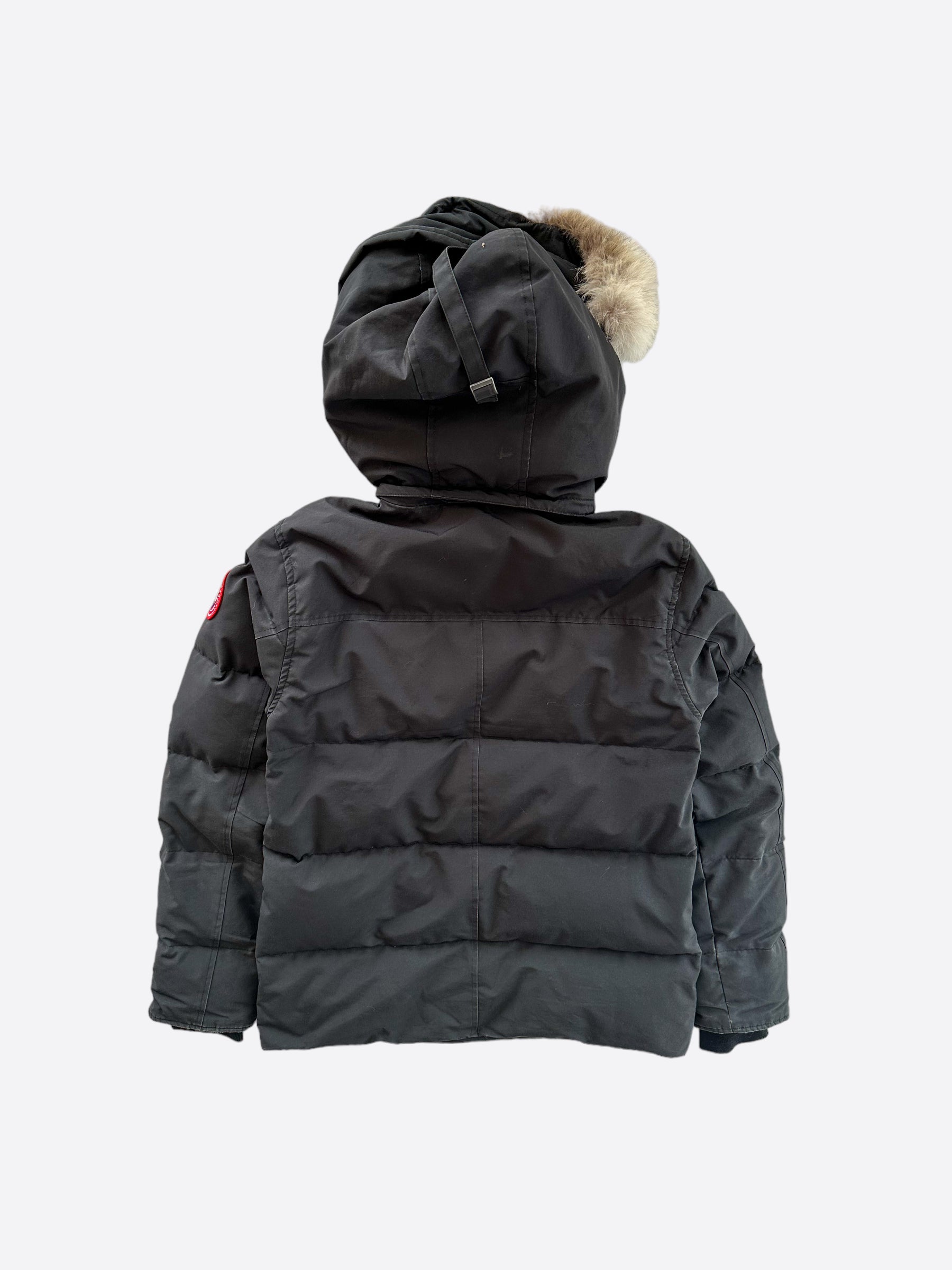 Canada Goose Black Wyndham Men's Winter Jacket - Premium Waterproof Parka for Extreme Cold Weather - Perfect for Snowboarding, Skiing & Outdoor Adventures