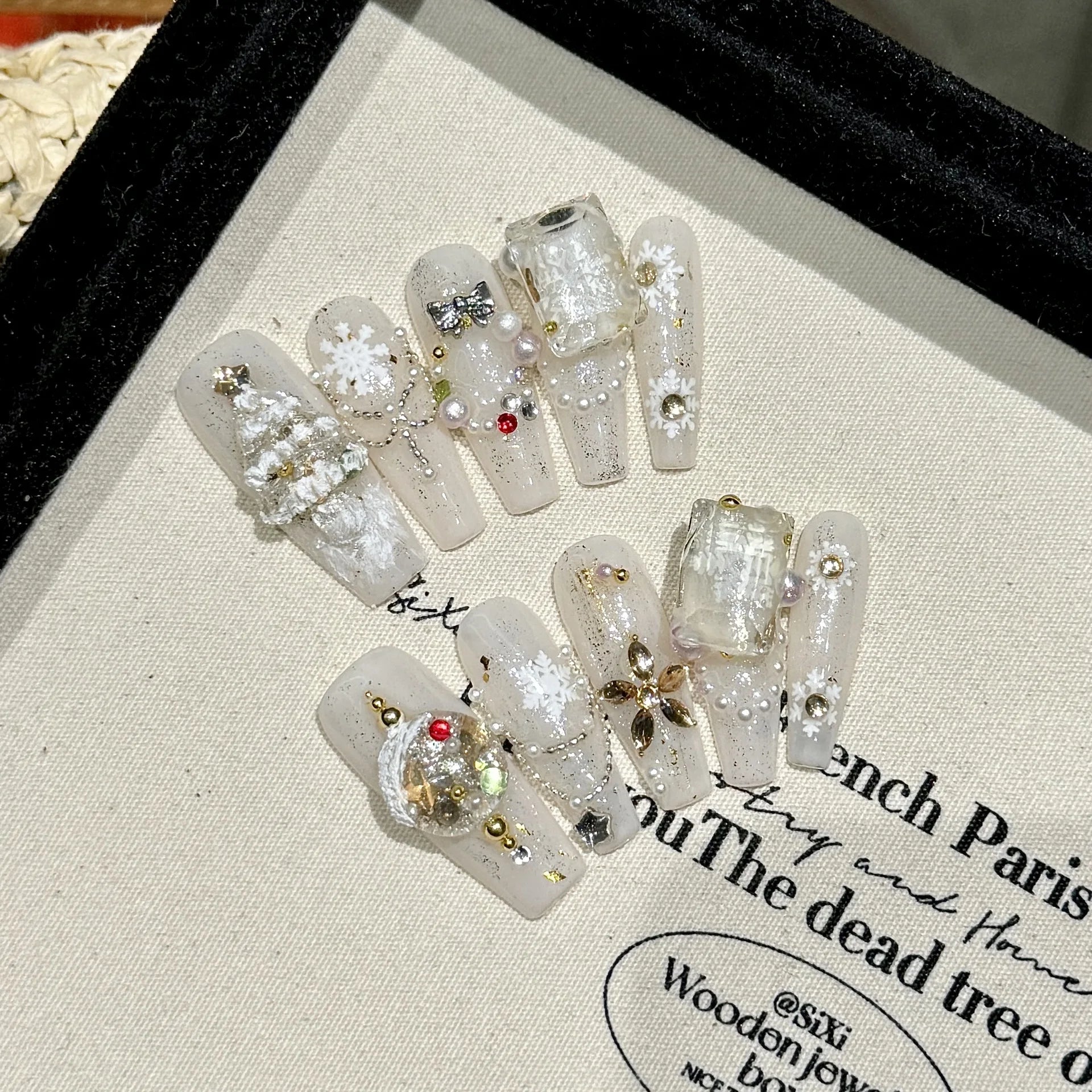 10Pcs 3D Christmas Press on Nails - Handmade Santa & Bow Designs, Winter Snow French Acrylic Fake Nails for Holiday Parties & Gift Giving