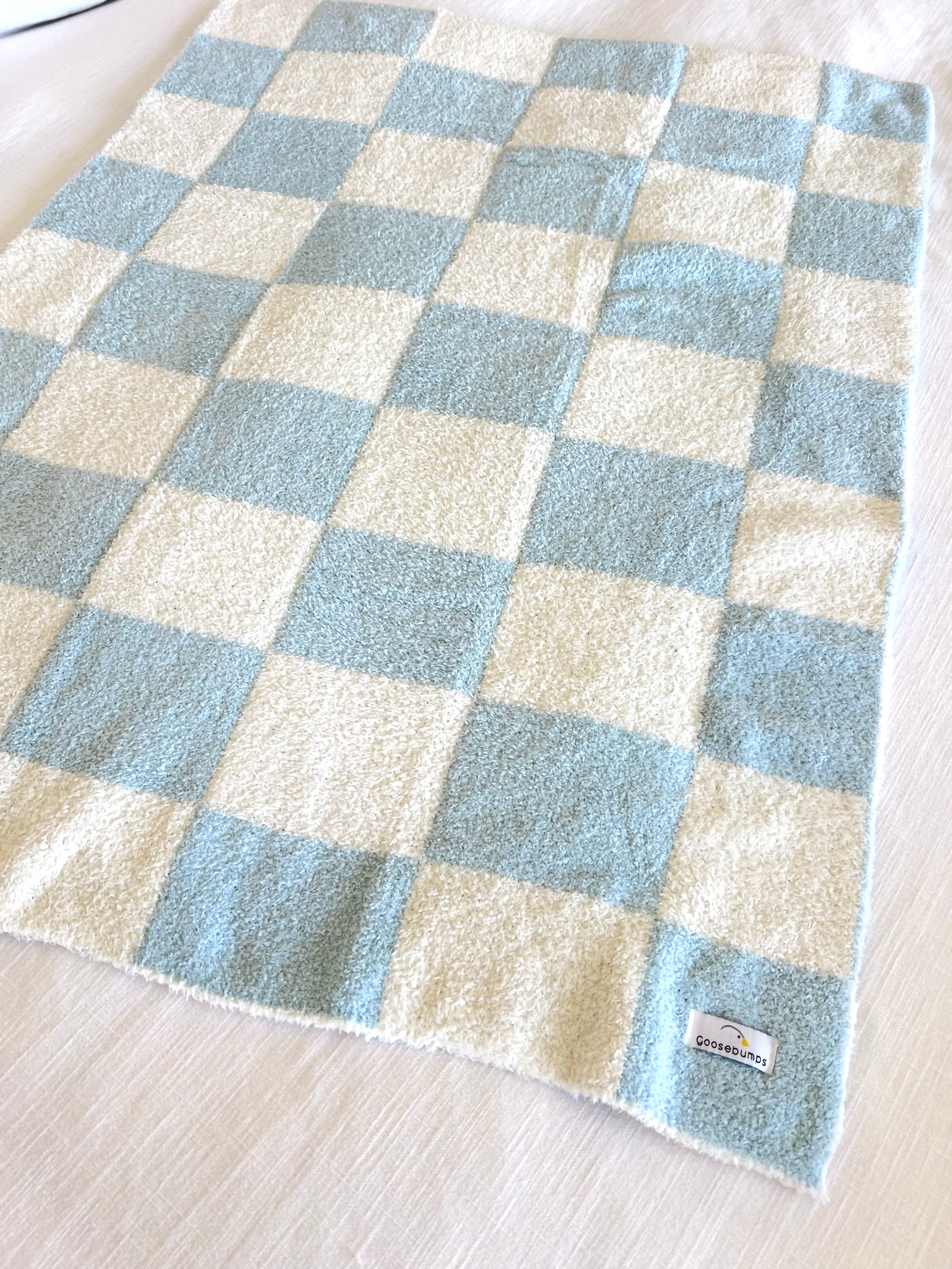 Blue Checkerboard Plush Baby Blanket - Soft & Cozy for Newborns, Infants & Toddlers - Perfect for Nursery, Stroller & Cuddle Time