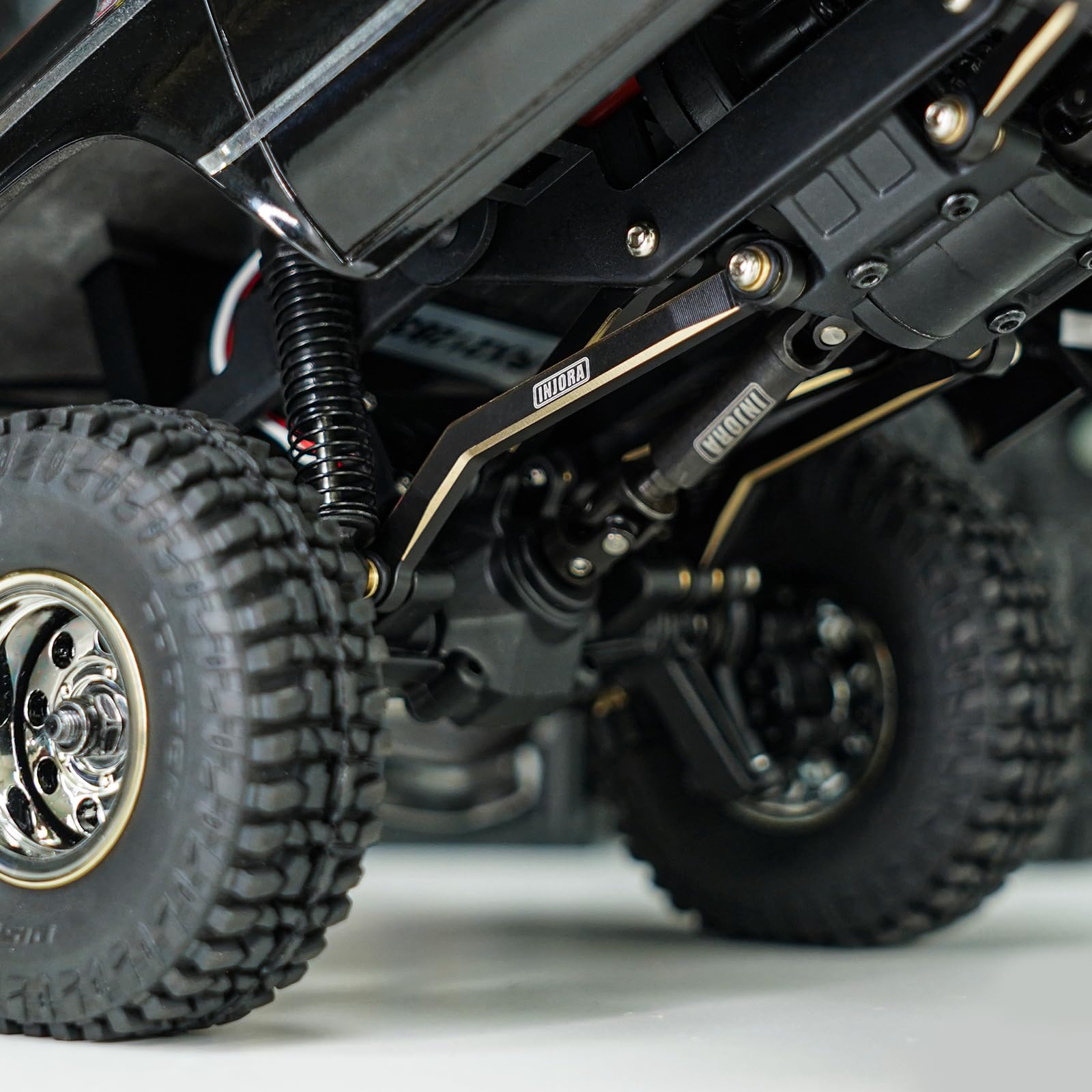 INJORA 8PCS Black Brass High Clearance Chassis Links 39g Heavy Duty Upgrade Parts for FMS FCX24 1/24 Scale RC Crawler - Perfect for Off-Road Terrain and Rock Crawling Adventures