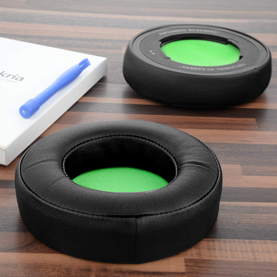 Geekria QuickFit Replacement Ear Pads for Razer Kraken 7.1 Chroma V2 USB Gaming Headset - Premium Memory Foam Ear Cushions, Noise Isolation Earpads, Comfortable Headphone Ear Cups Repair Parts (Black/Green) - Perfect for PC Gaming, Streaming & Long Gaming Sessions