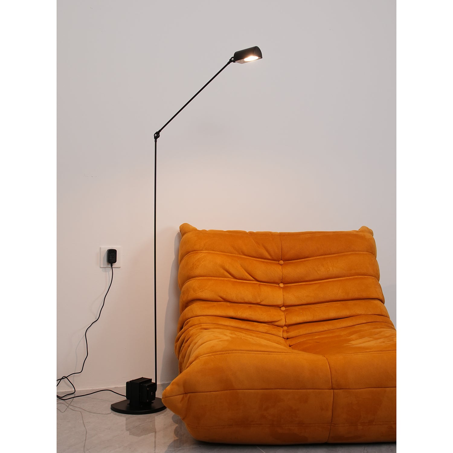 Modern Dynamo Floor Lamp - Adjustable Brightness LED Standing Light for Living Room, Bedroom & Office - Perfect for Reading, Working & Relaxing