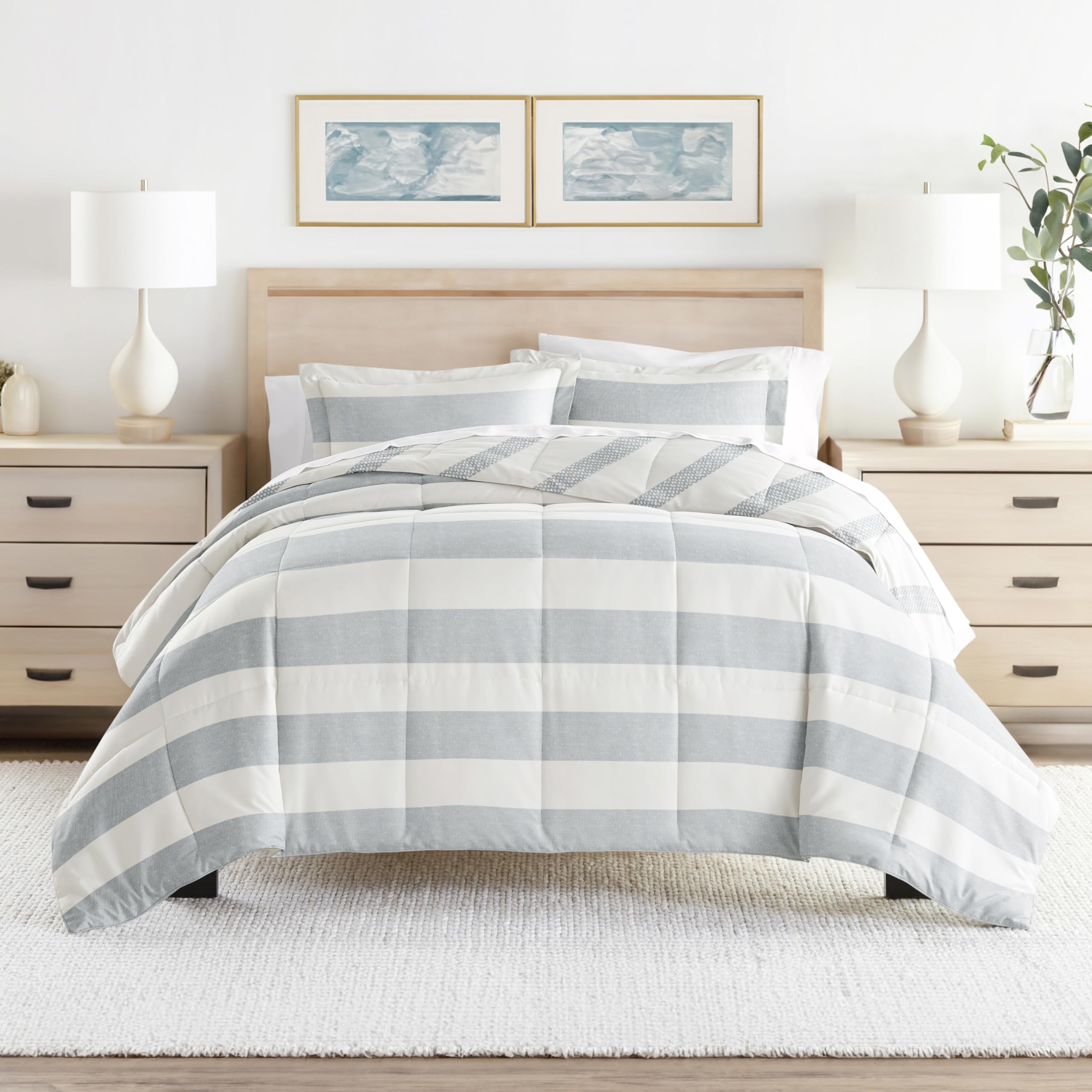 Luxury Reversible King Size Comforter Set (3 Piece) - Soft & Lightweight Down Alternative Bedding - Includes King Comforter & 2 Pillow Shams - Perfect for Master Bedroom, Guest Room & Cozy Home Decor