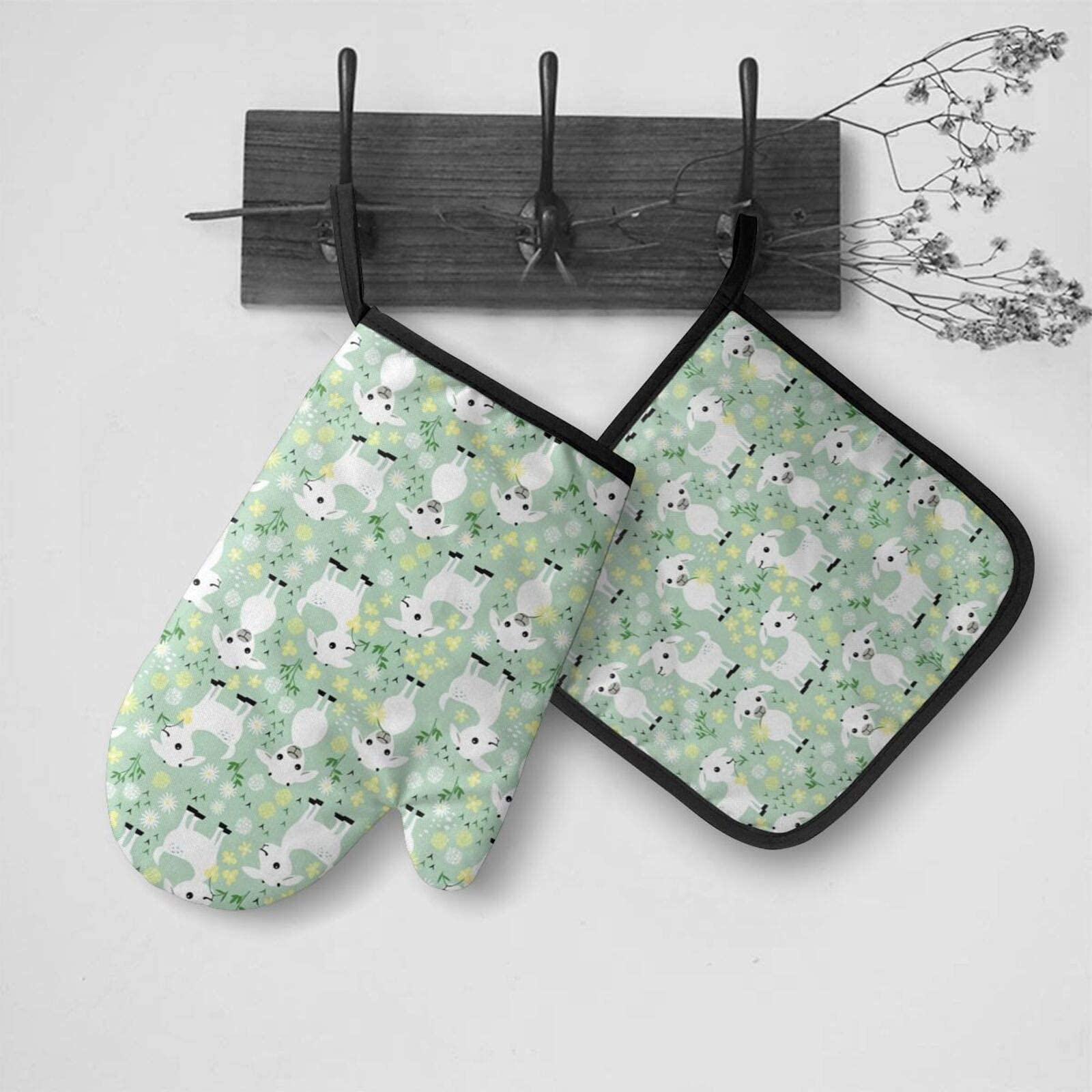 Heat Resistant Non-Slip Oven Mitts and Pot Holders Set with Inner Cotton Layer - Cute Baby Goats Design for Cooking, BBQ, Baking & Grilling - Perfect Kitchen Accessories for Home Chefs & Holiday Gifts