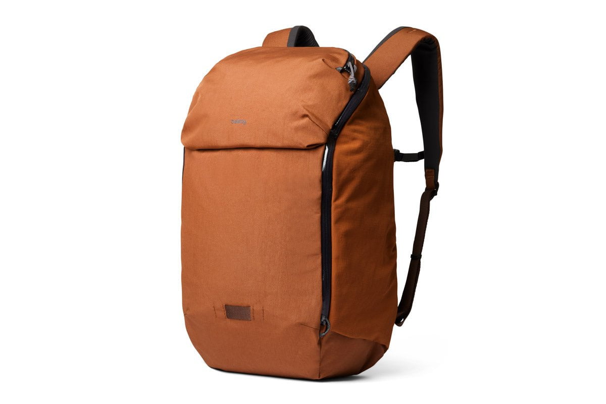 Bellroy Venture Ready Pack 26L - Waterproof Hiking Backpack for Men & Women, Lightweight Travel Daypack with Laptop Sleeve - Perfect for Outdoor Adventures, Commuting & Business Travel