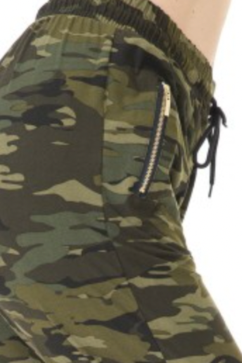 Men's Green Camo Joggers - Comfortable Athletic Pants for Running, Gym & Casual Wear | Outdoor & Street Style Fashion