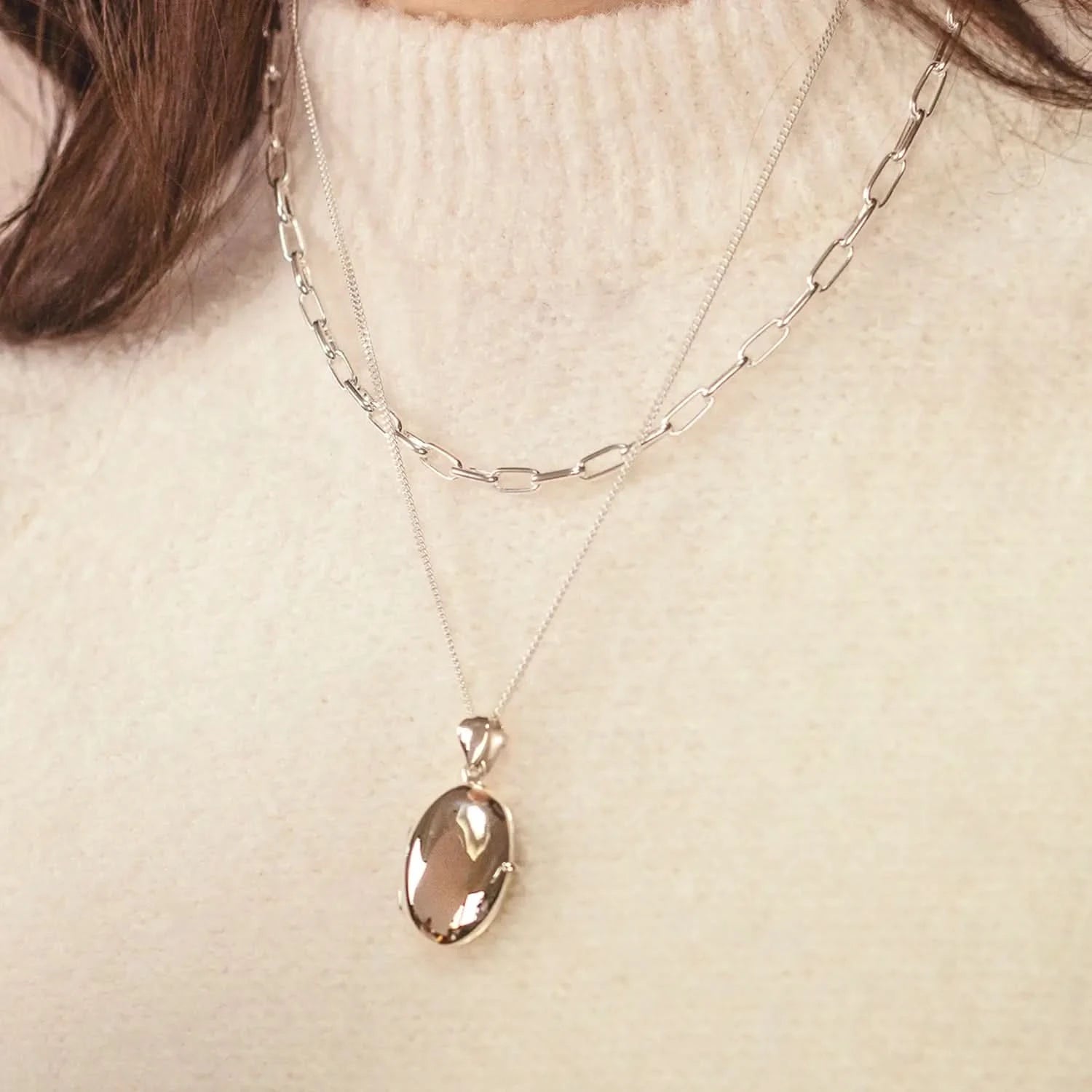 Memorial Photo Locket for Ashes - Silver Oval Keepsake Urn Jewelry for Loved Ones | Perfect for Remembrance, Funeral, or Anniversary Gifts