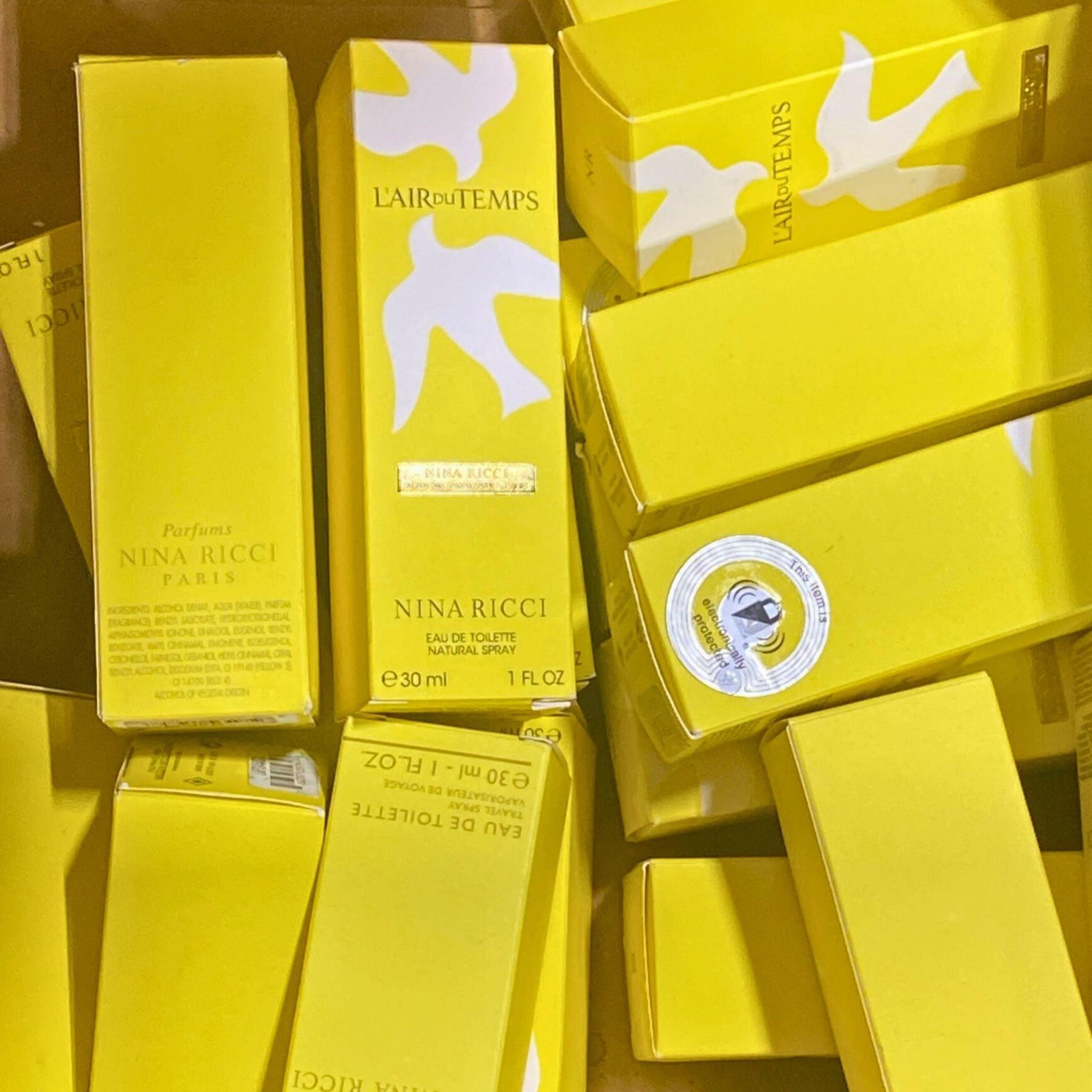 Nina Ricci L'Air du Temps Eau de Toilette Travel Spray 1oz (26 Pcs Lot) - Perfect for Travel, Gifts & Everyday Fragrance Refresh