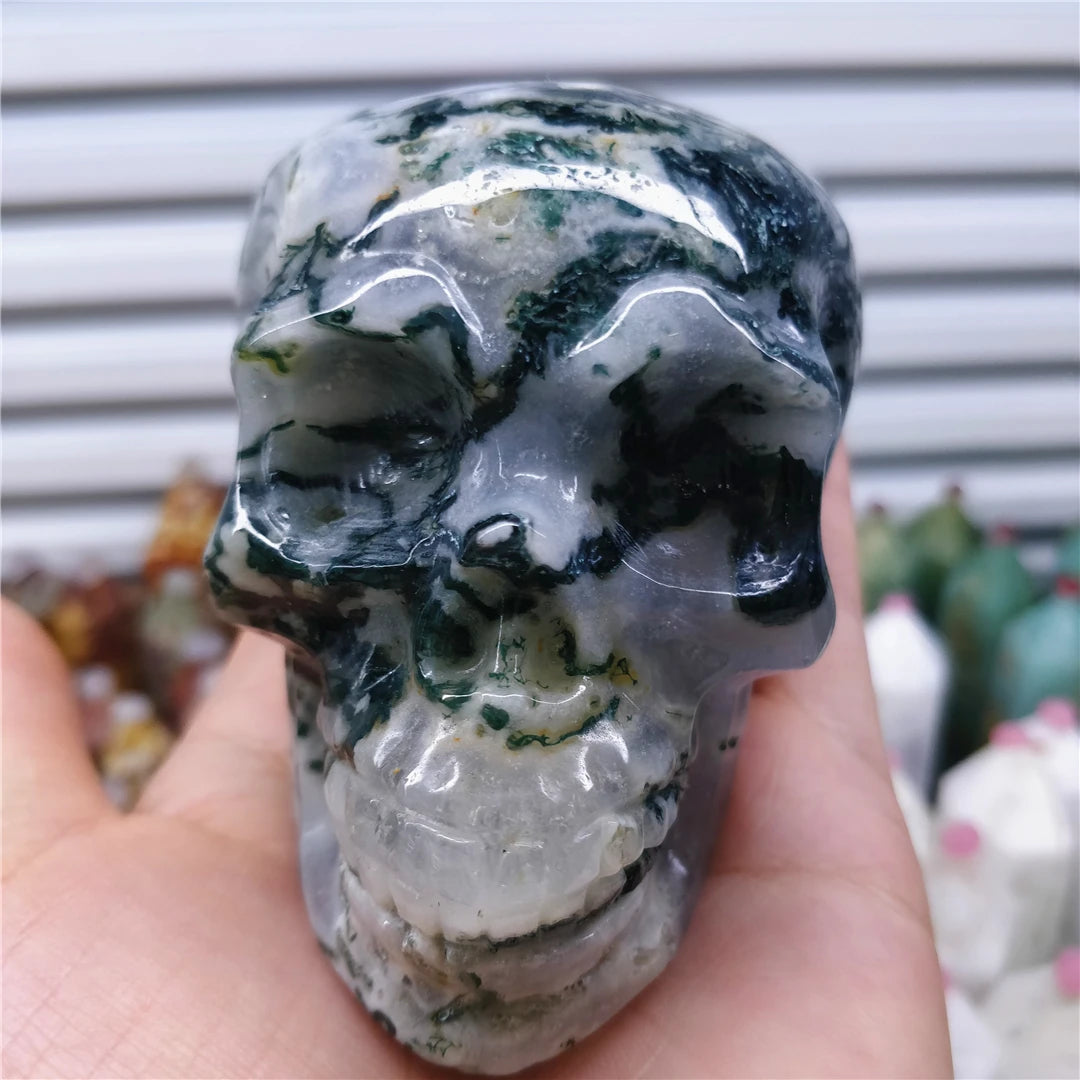 Natural Moss Agate Crystal Carved Skull Figurine - Healing Stone Decor for Home, Office & Meditation - Unique Quartz Mineral Collection Piece for Reiki Healing & Spiritual Decorations